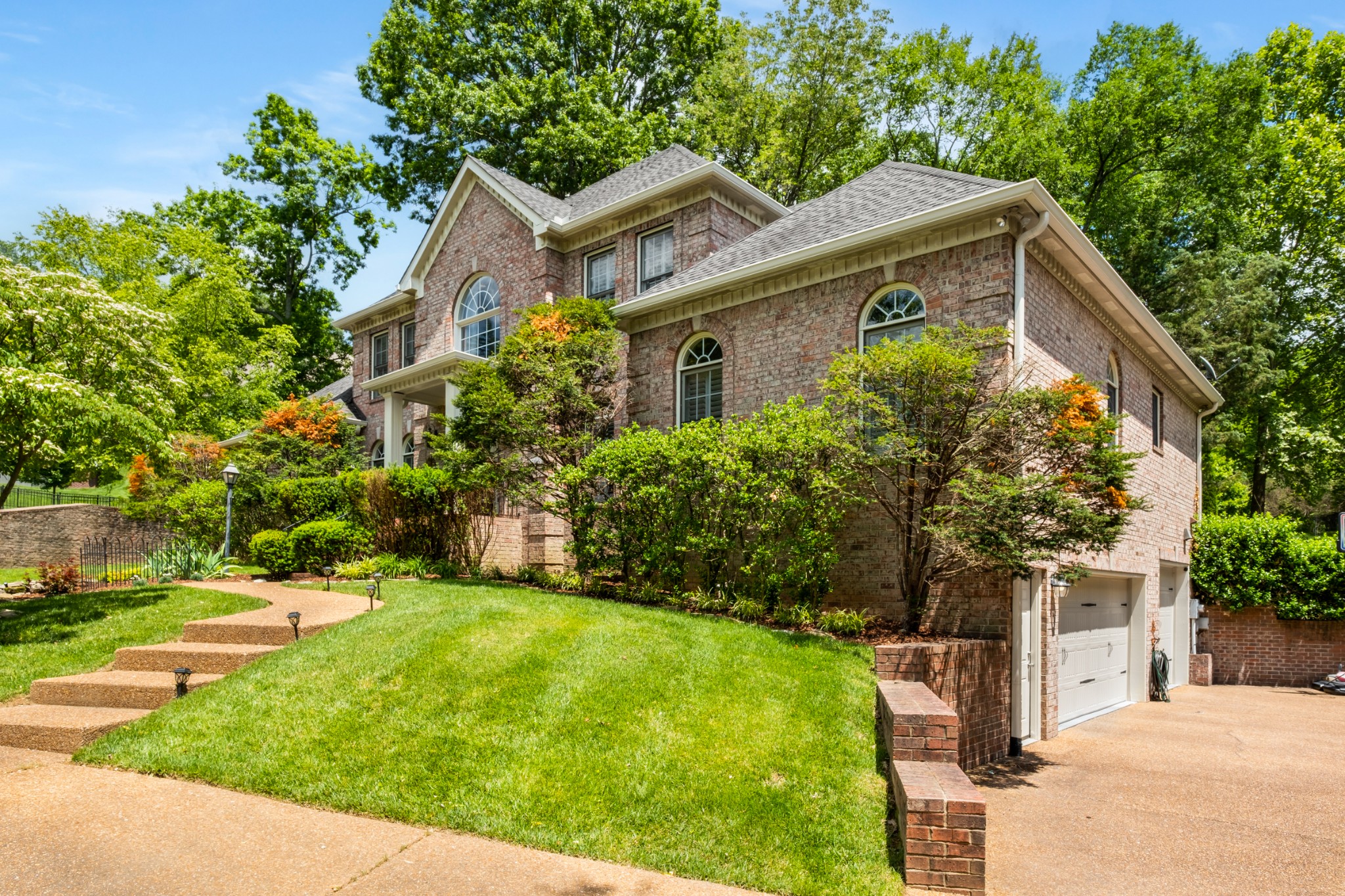 306 Rothwell Pl