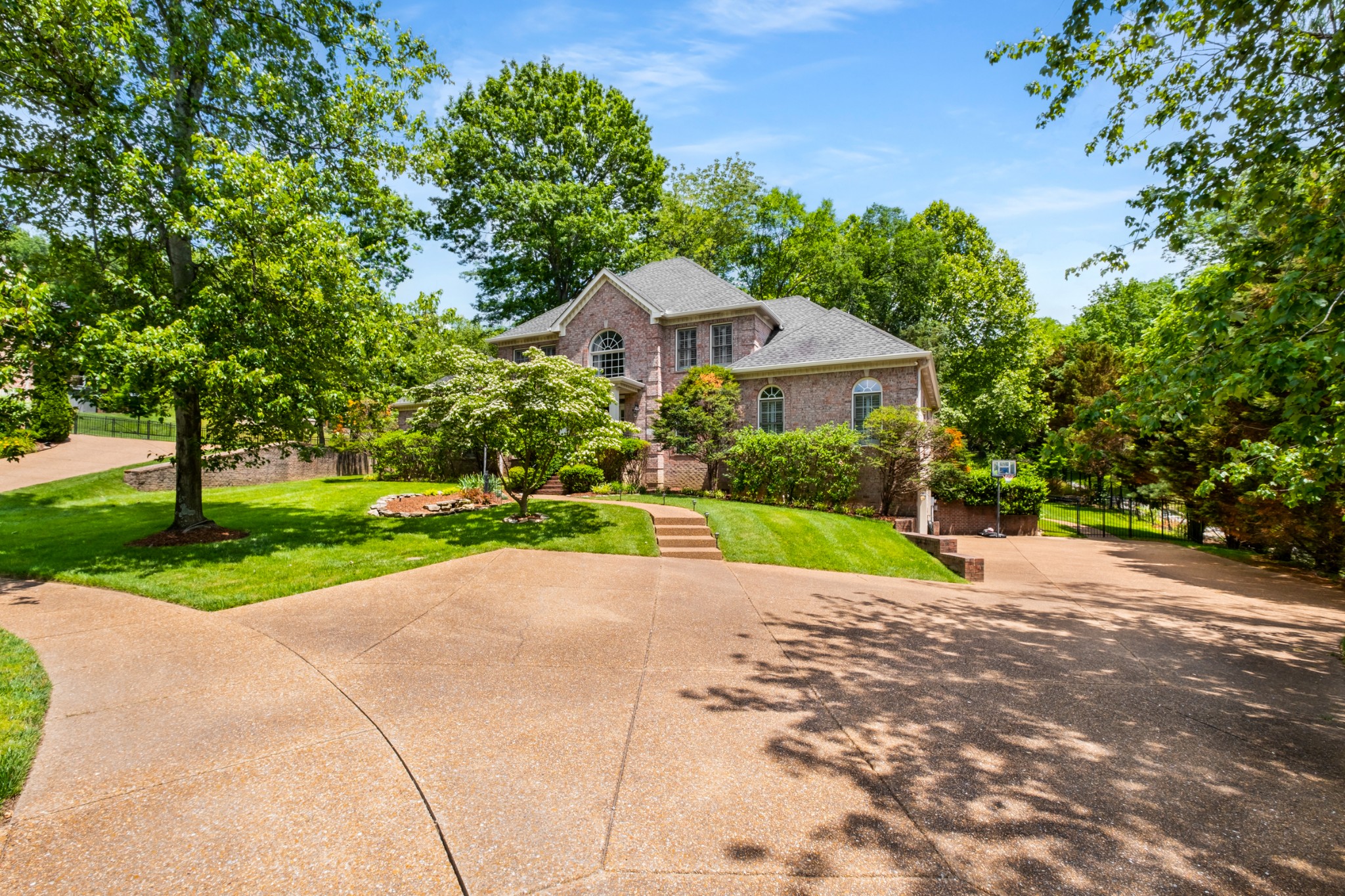 306 Rothwell Pl