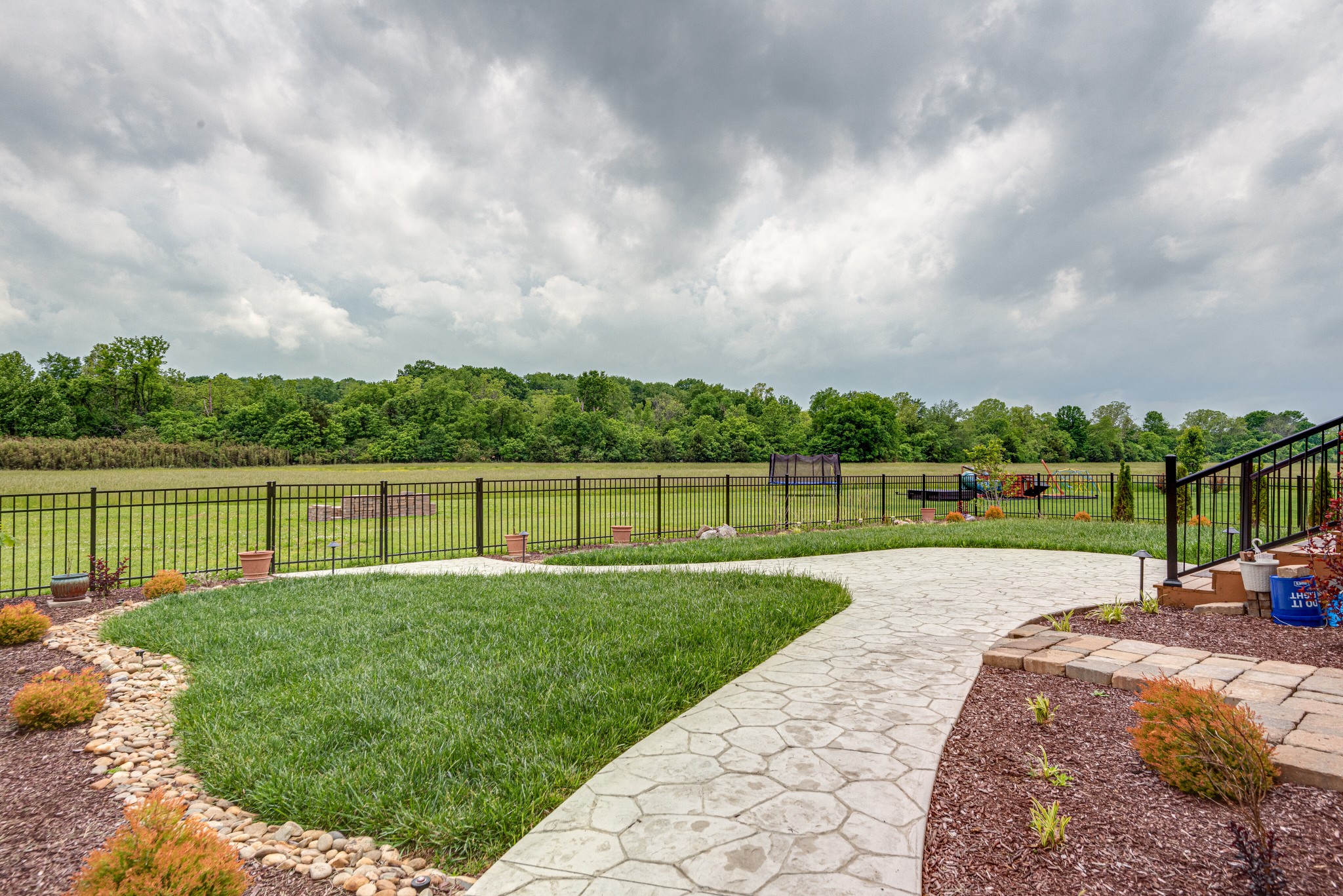 2263 Dominick Dr