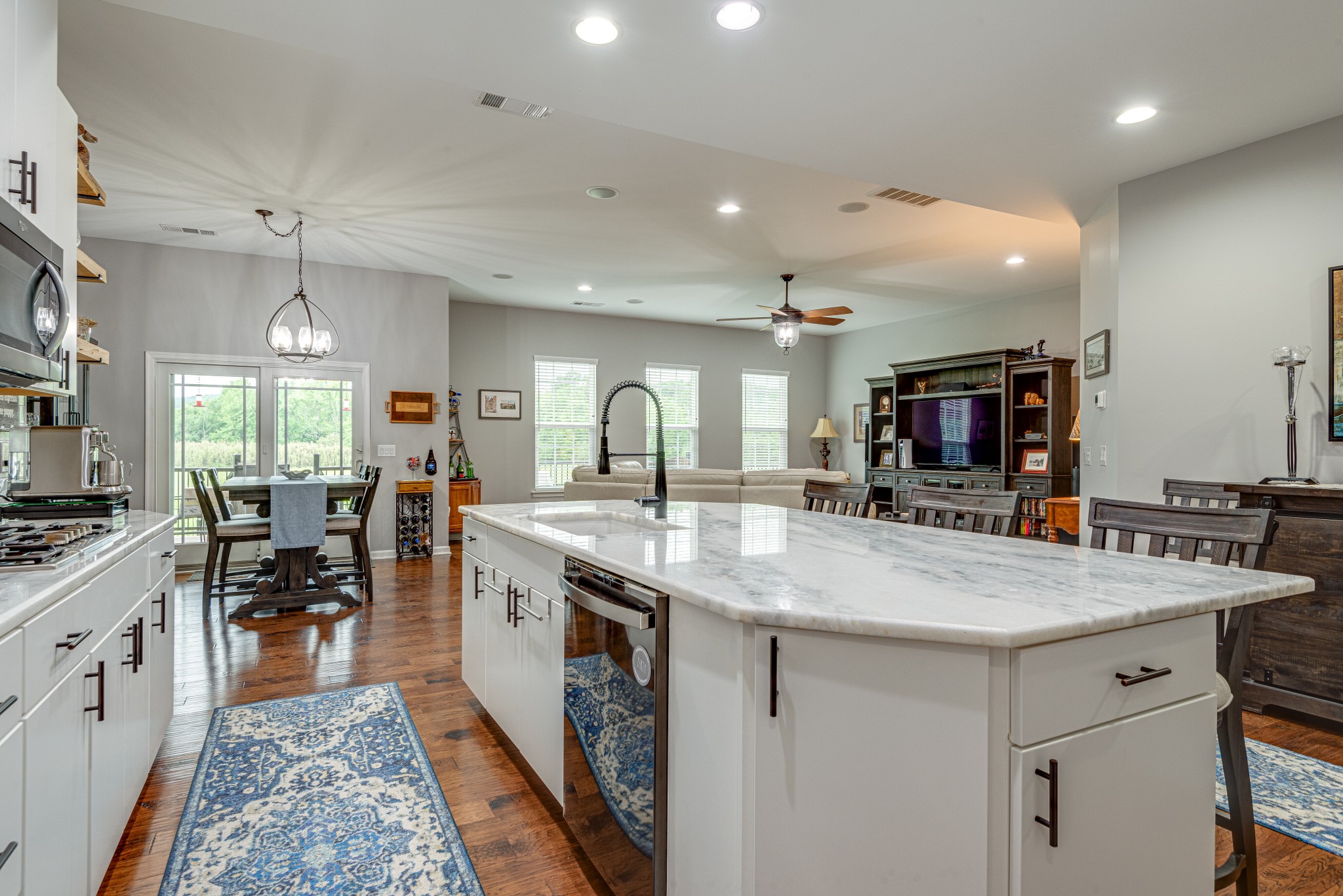2263 Dominick Dr