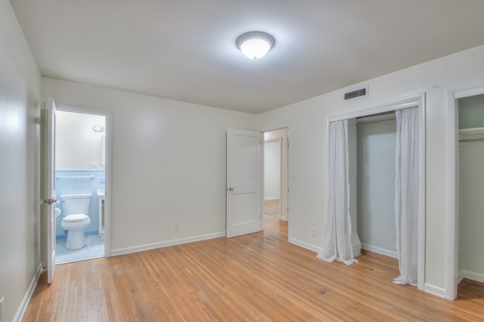 931 Downey Dr