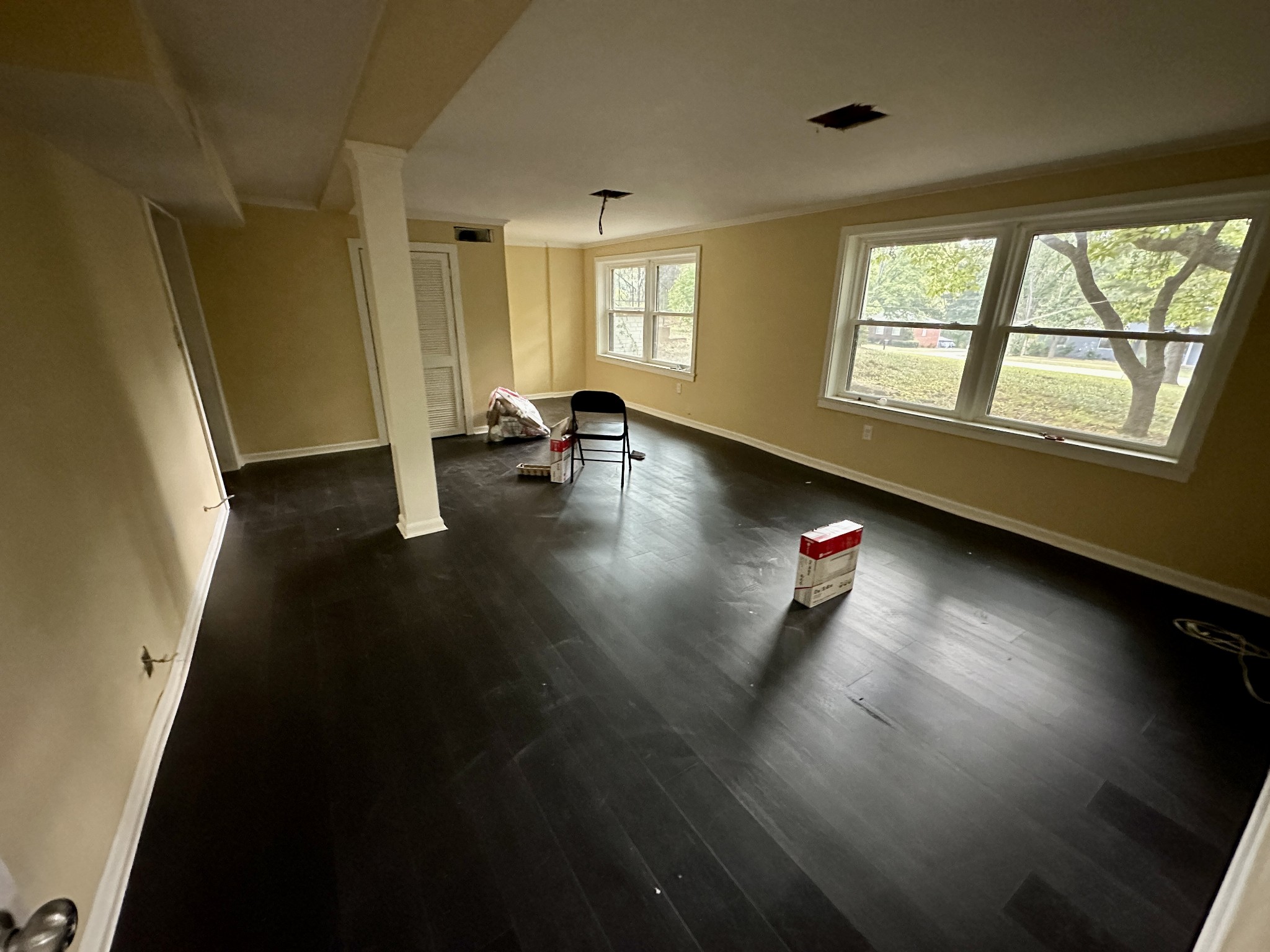 931 Downey Dr