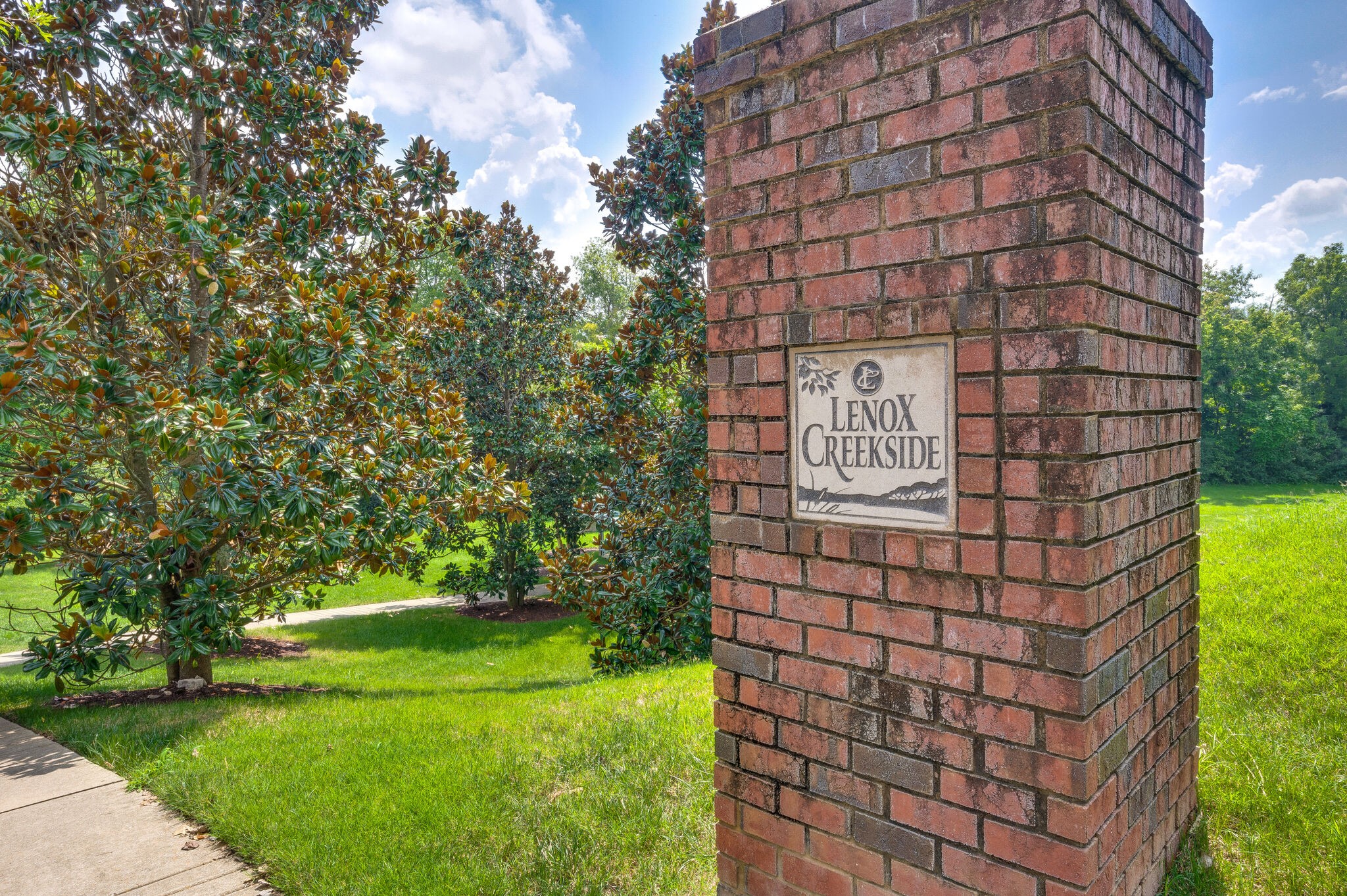 8211 Lenox Creekside Dr Unit: 9
