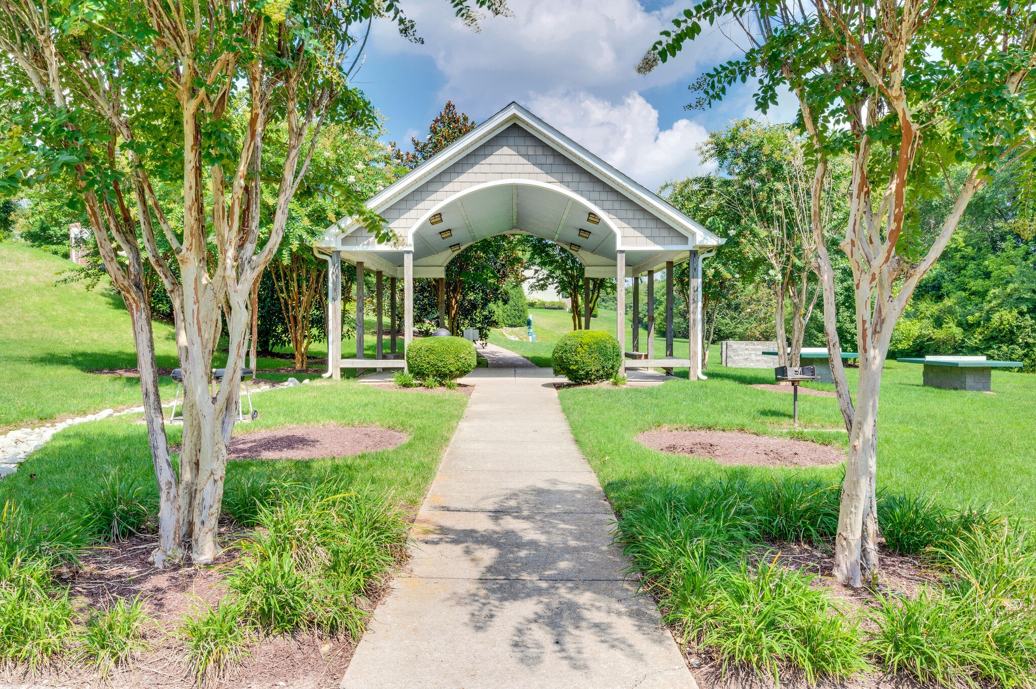 8211 Lenox Creekside Dr Unit: 9