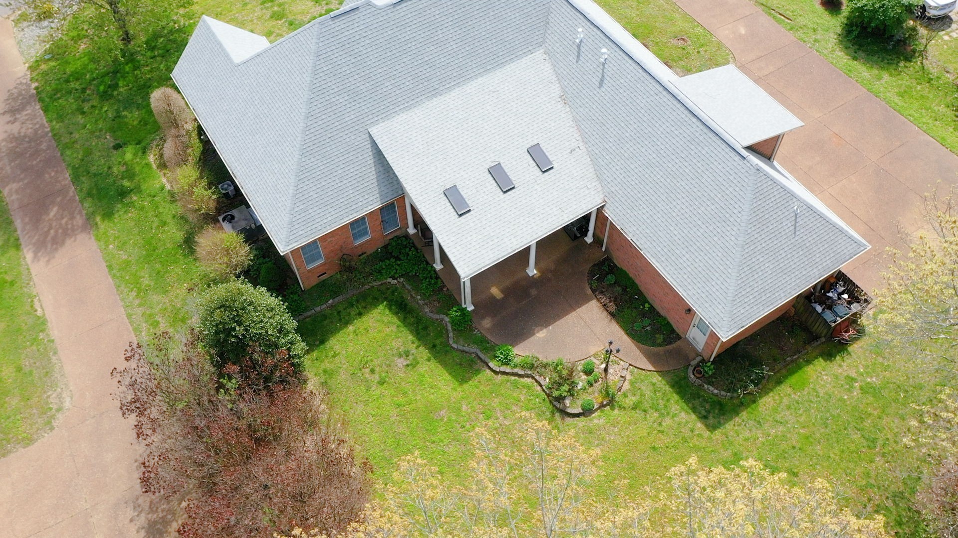 7141 Locksley Ln