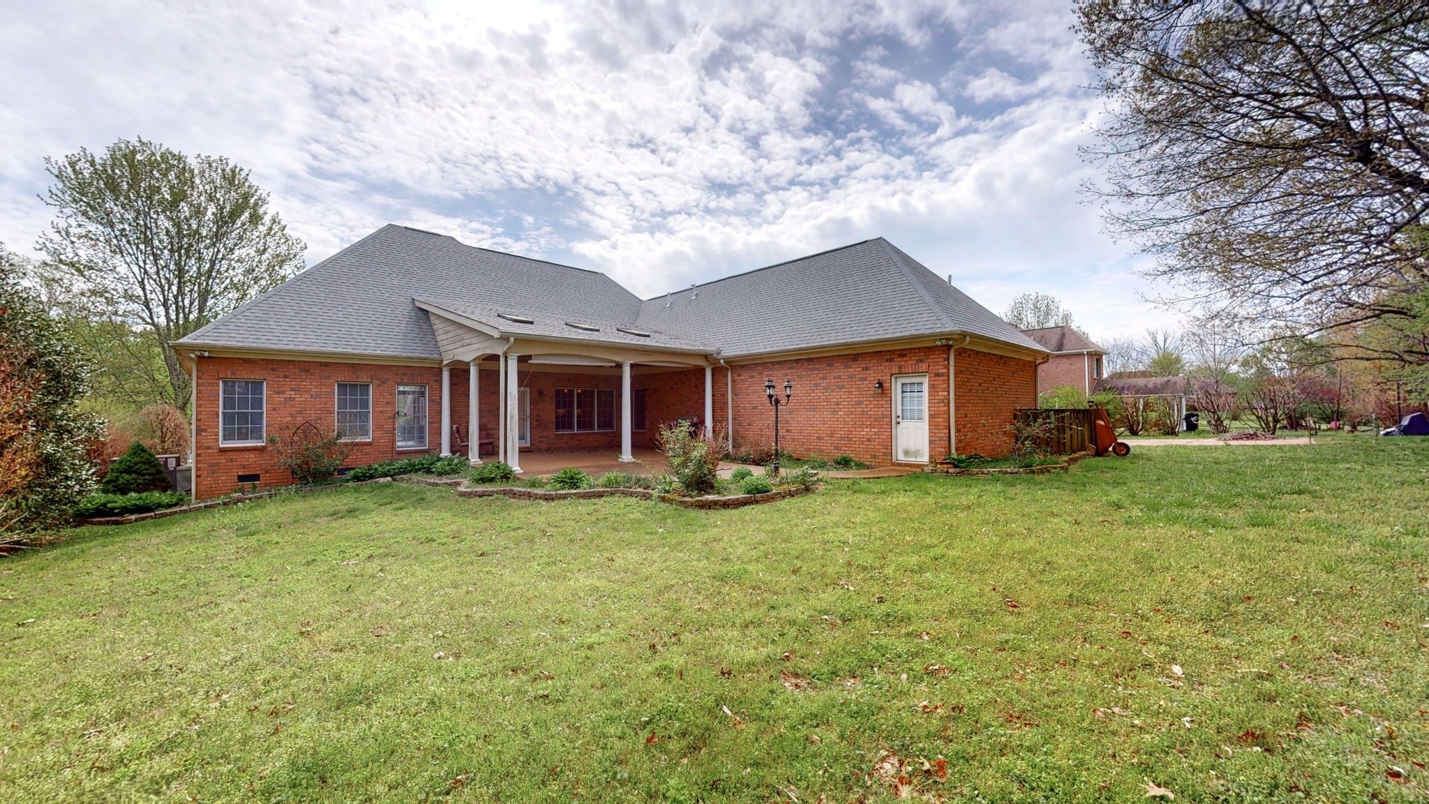 7141 Locksley Ln