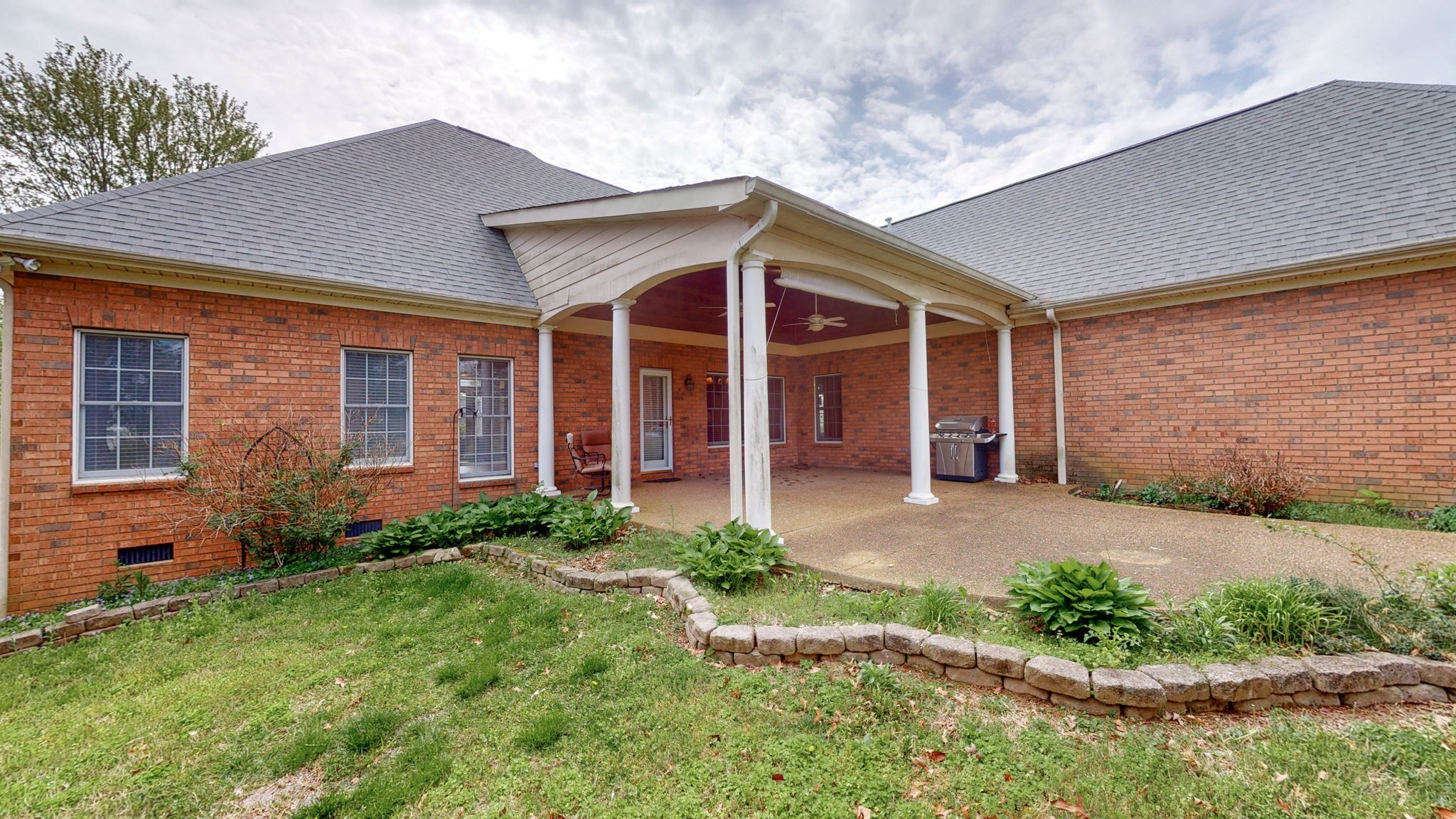 7141 Locksley Ln