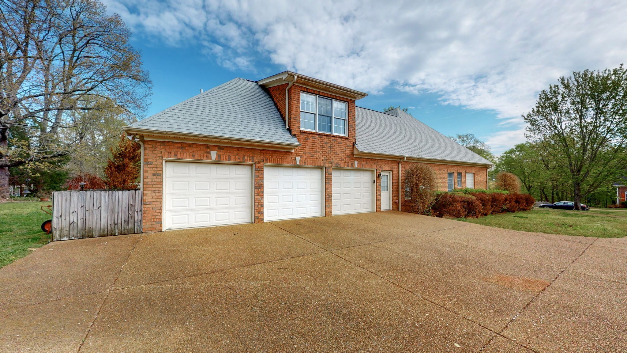 7141 Locksley Ln