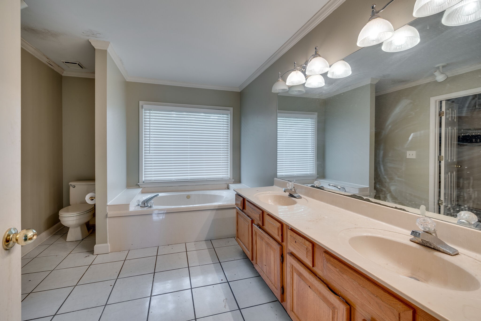 8340 Carriage Hills Dr