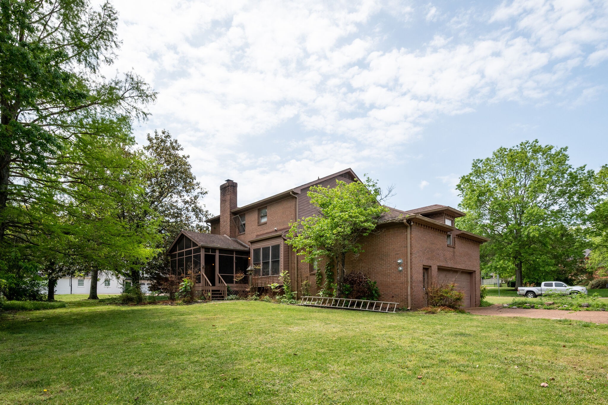 8340 Carriage Hills Dr