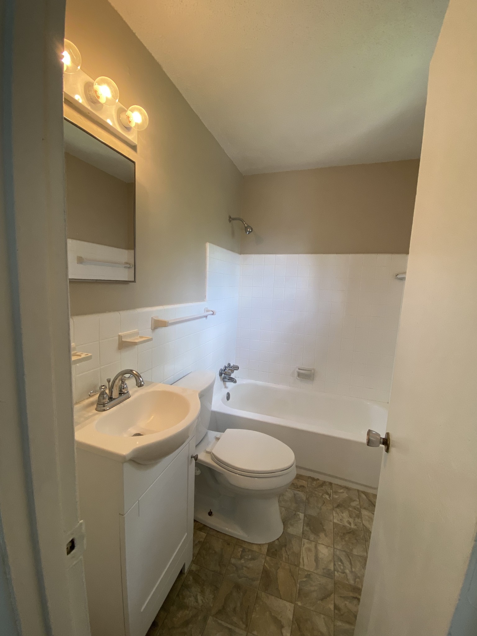 261 White Bridge Pike Unit: 141