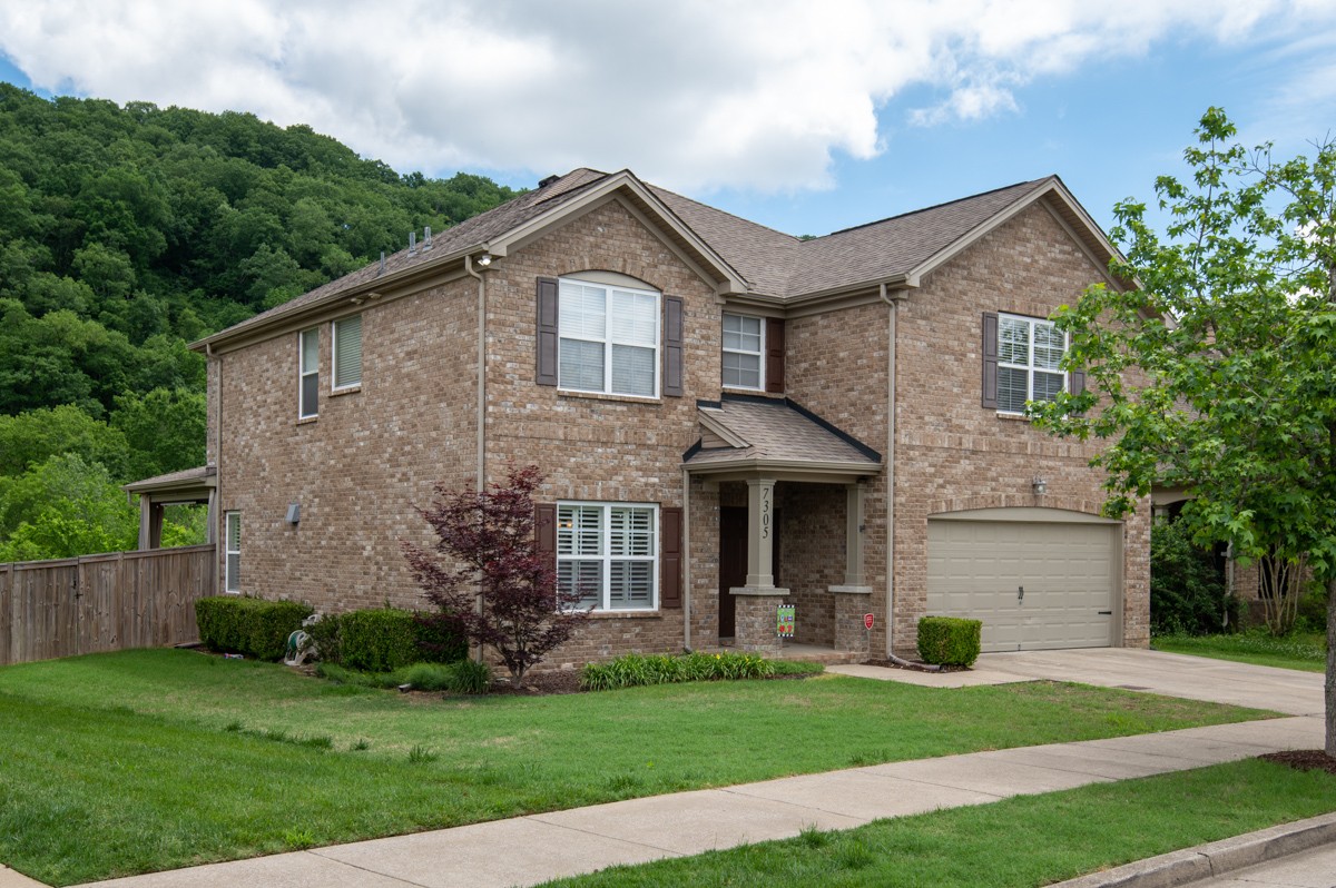 7305 Riverfront Dr