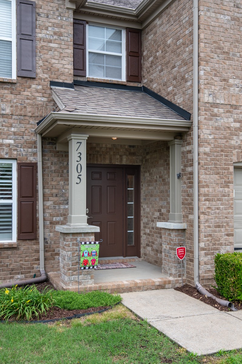 7305 Riverfront Dr