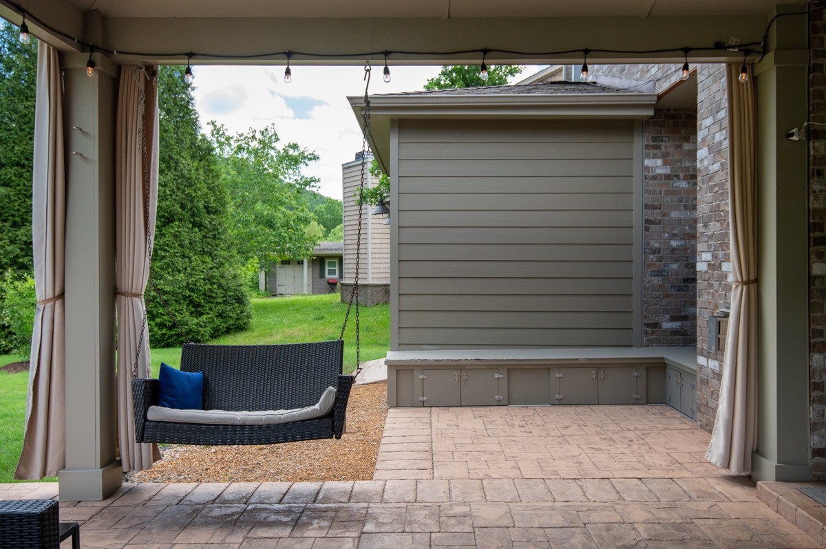 7305 Riverfront Dr