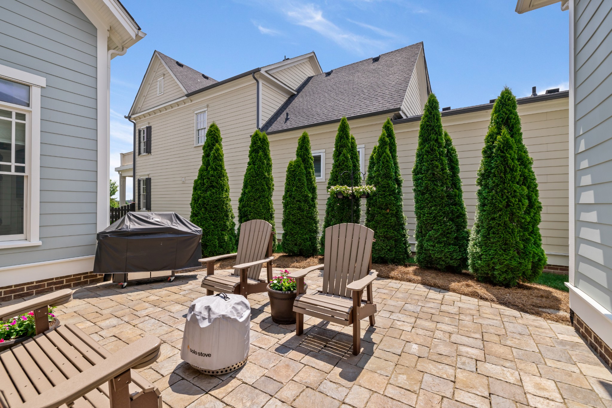 341 Henry Russell St