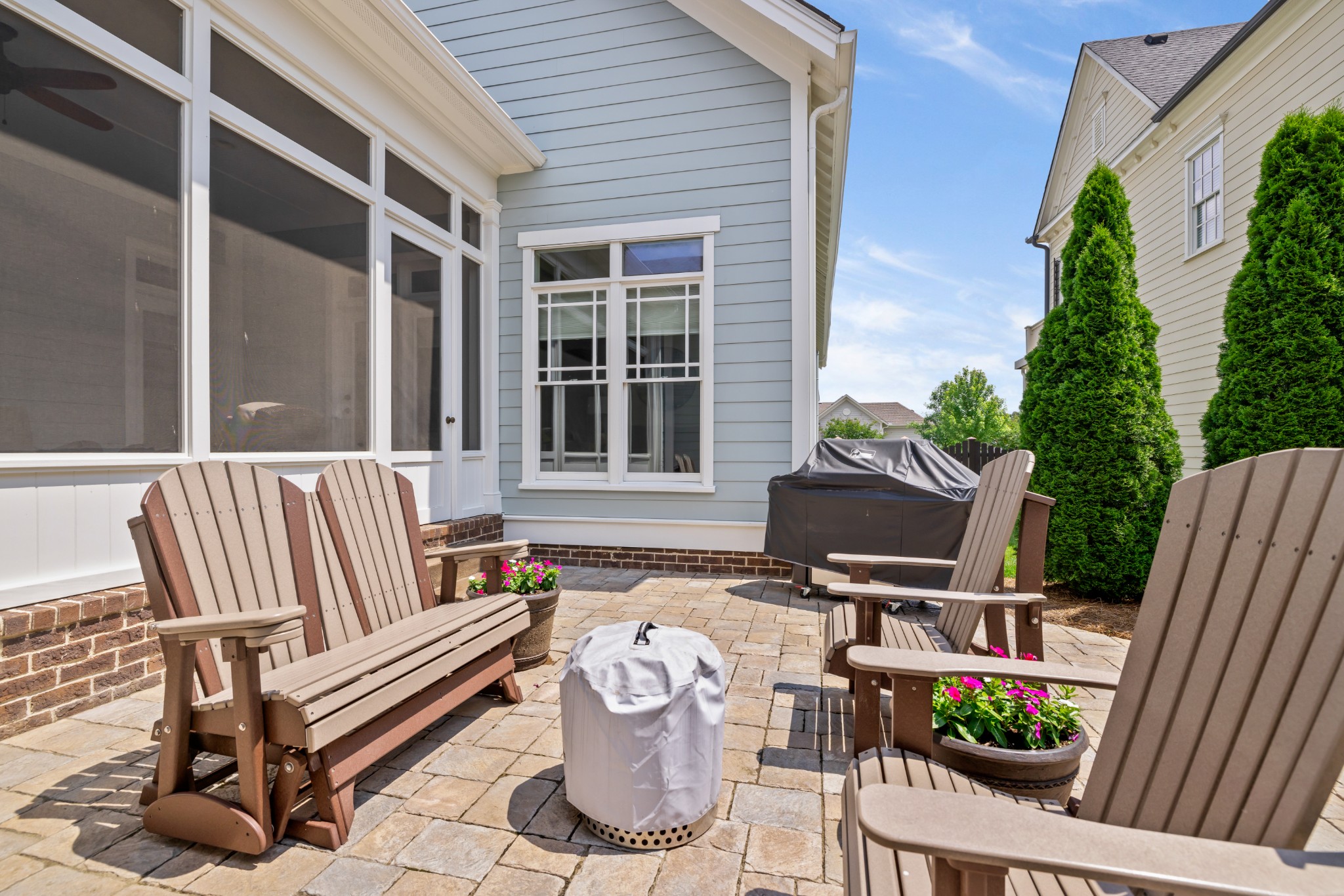 341 Henry Russell St