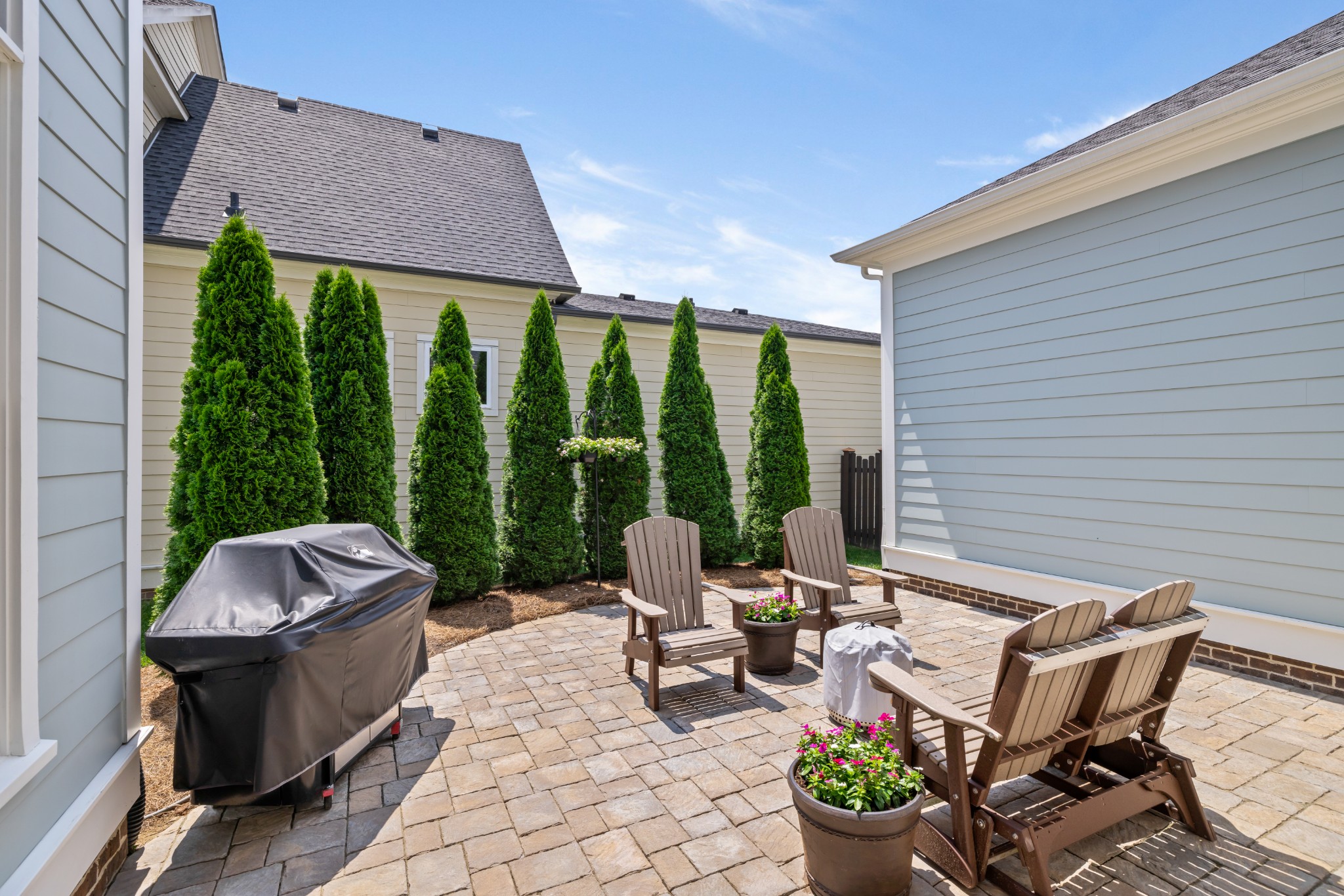 341 Henry Russell St