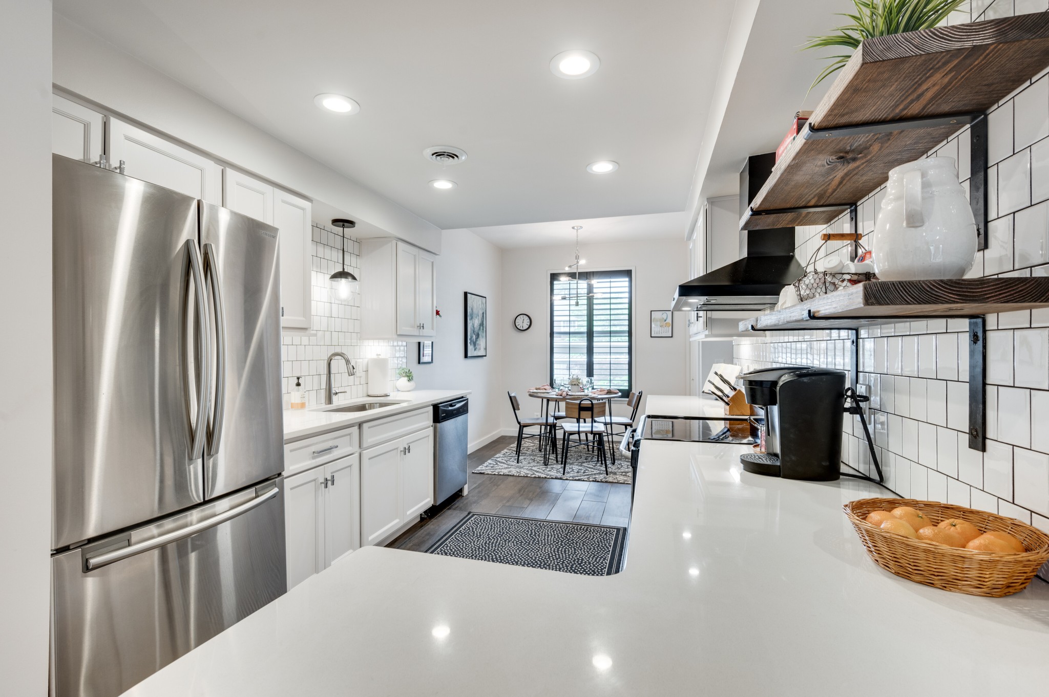 4500 Post Rd Unit: F67