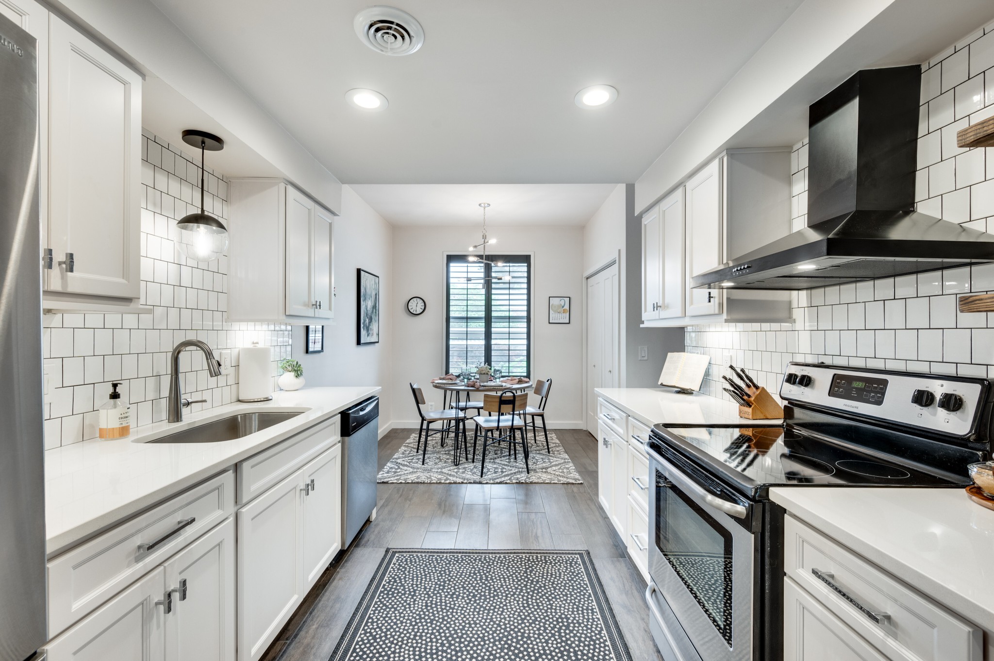 4500 Post Rd Unit: F67