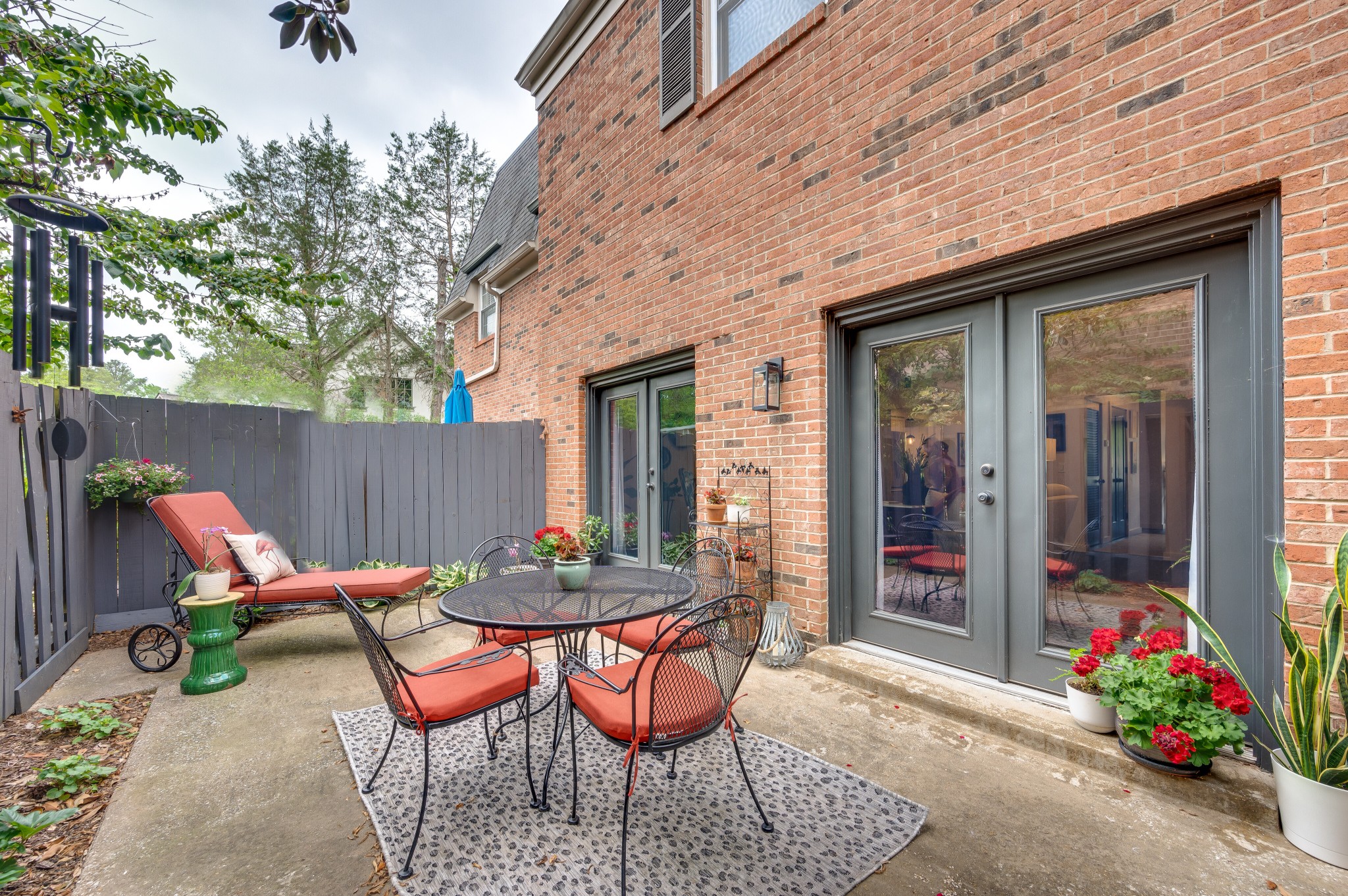 4500 Post Rd Unit: F67