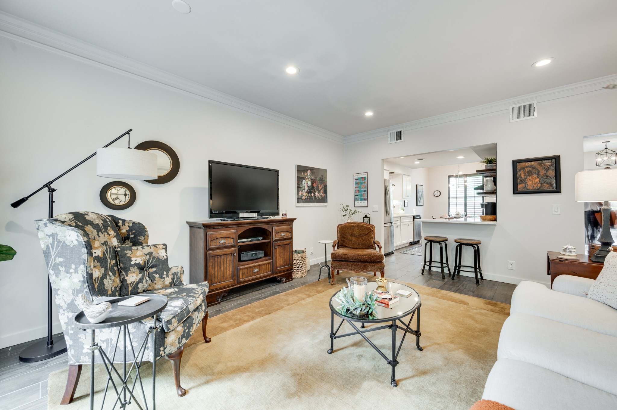4500 Post Rd Unit: F67