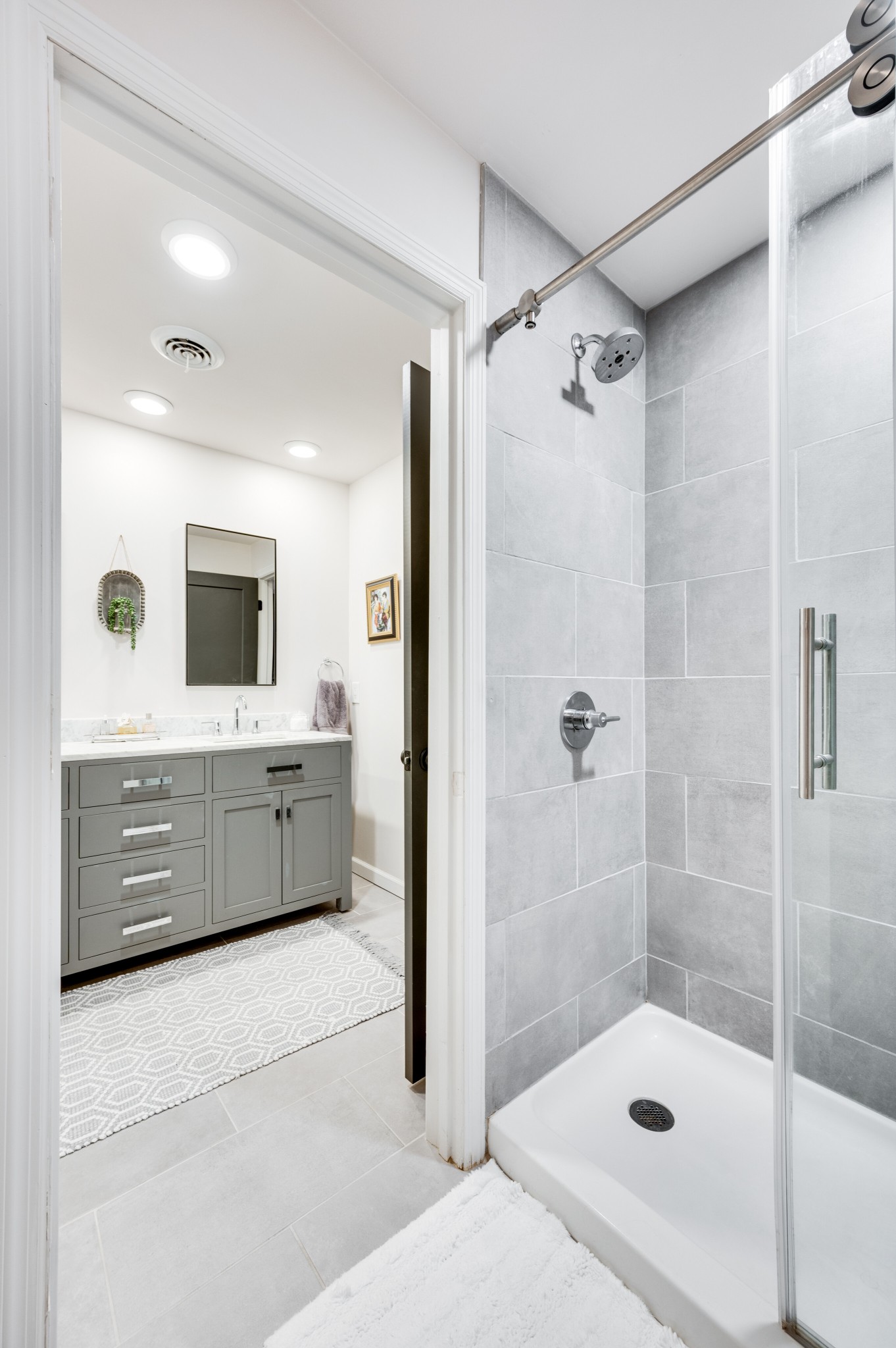 4500 Post Rd Unit: F67