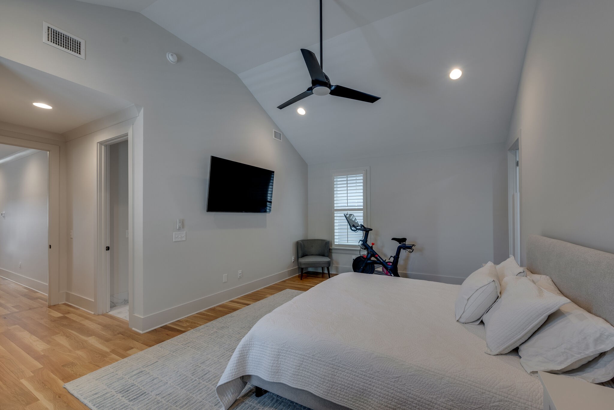 555 Stevenson St Unit: B