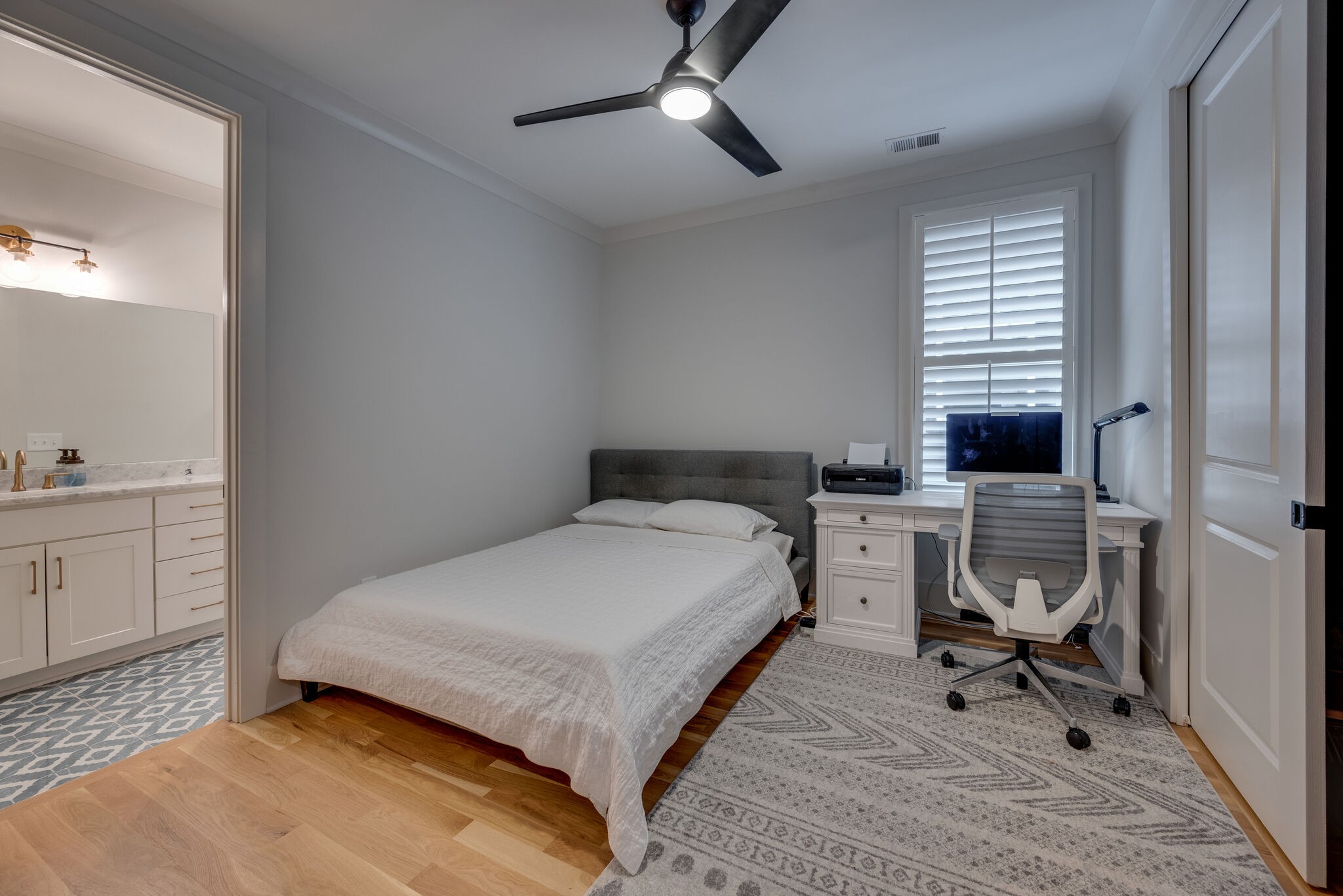 555 Stevenson St Unit: B