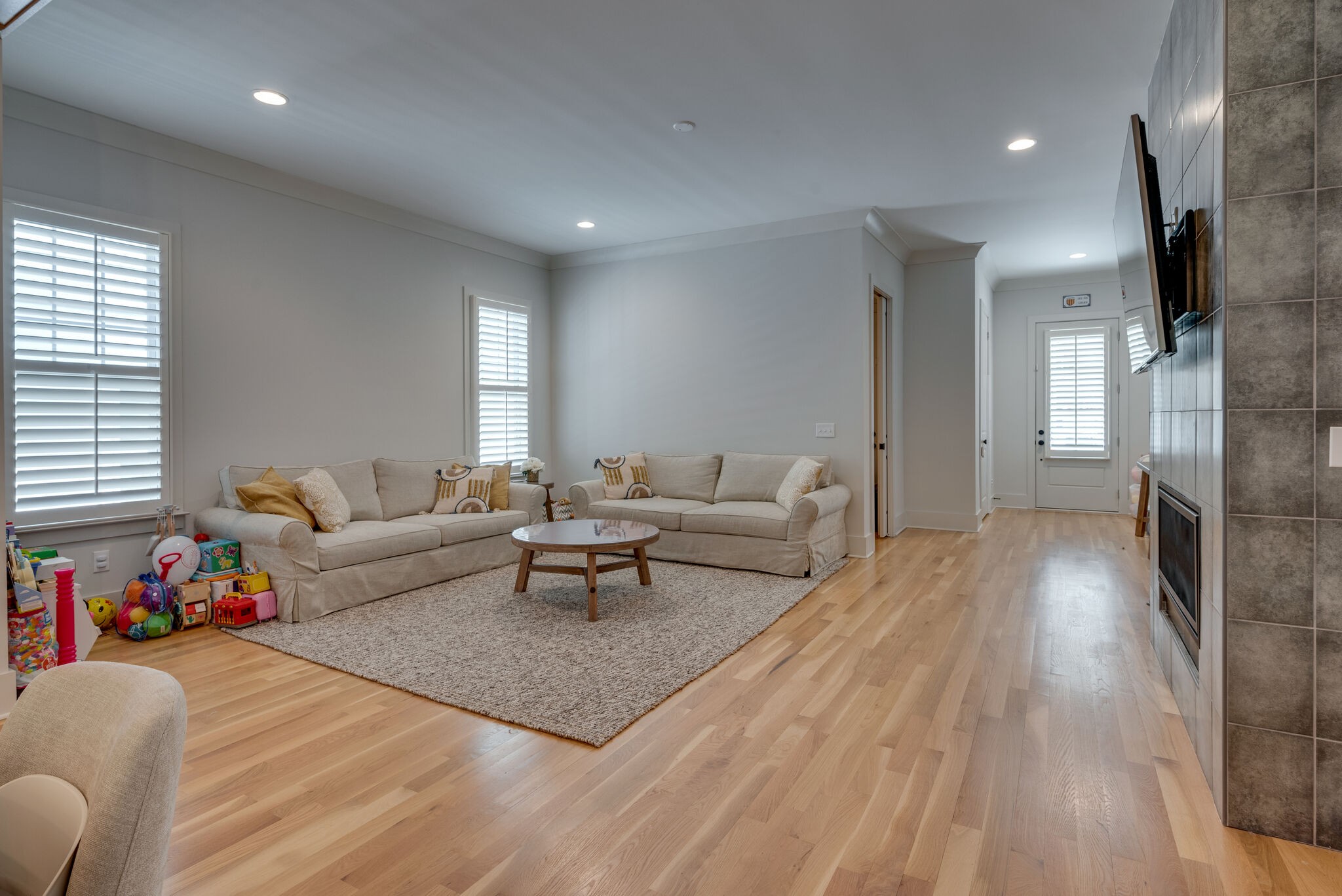 555 Stevenson St Unit: B