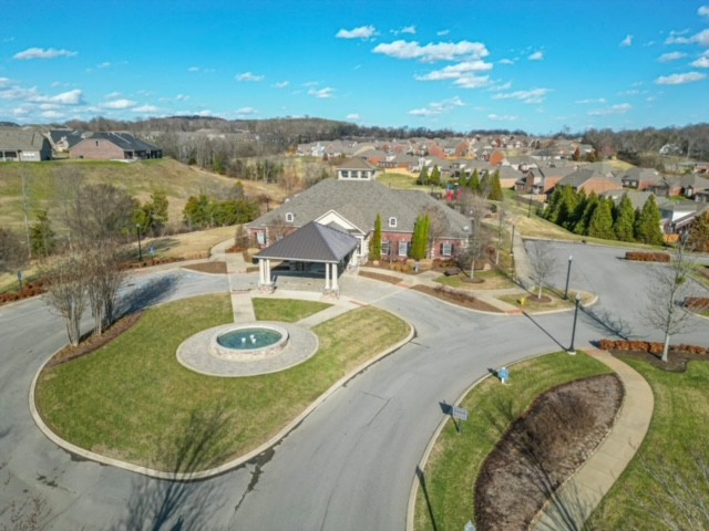 740 Pebble Creek Ln