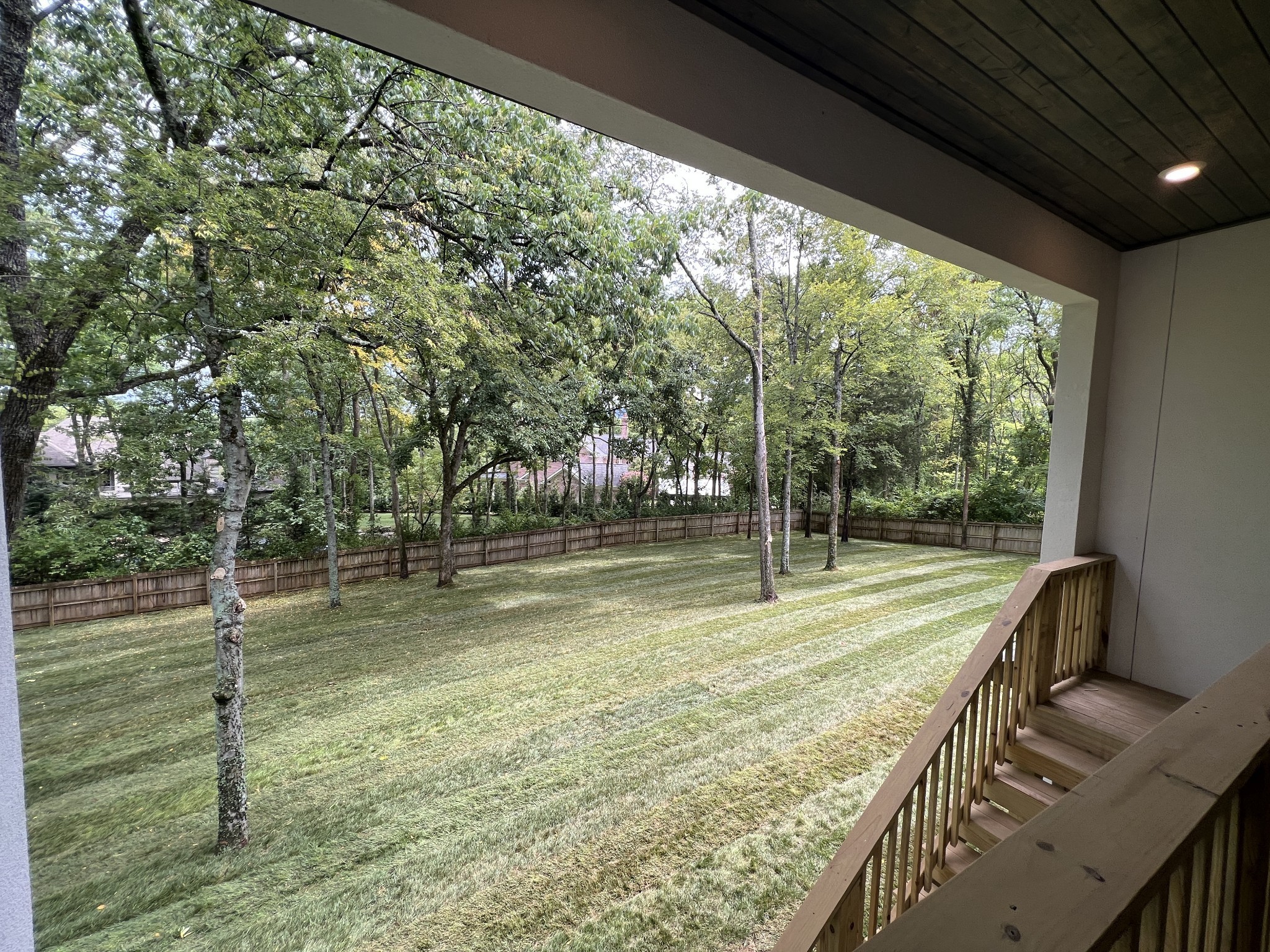 4618 Belmont Park Ter