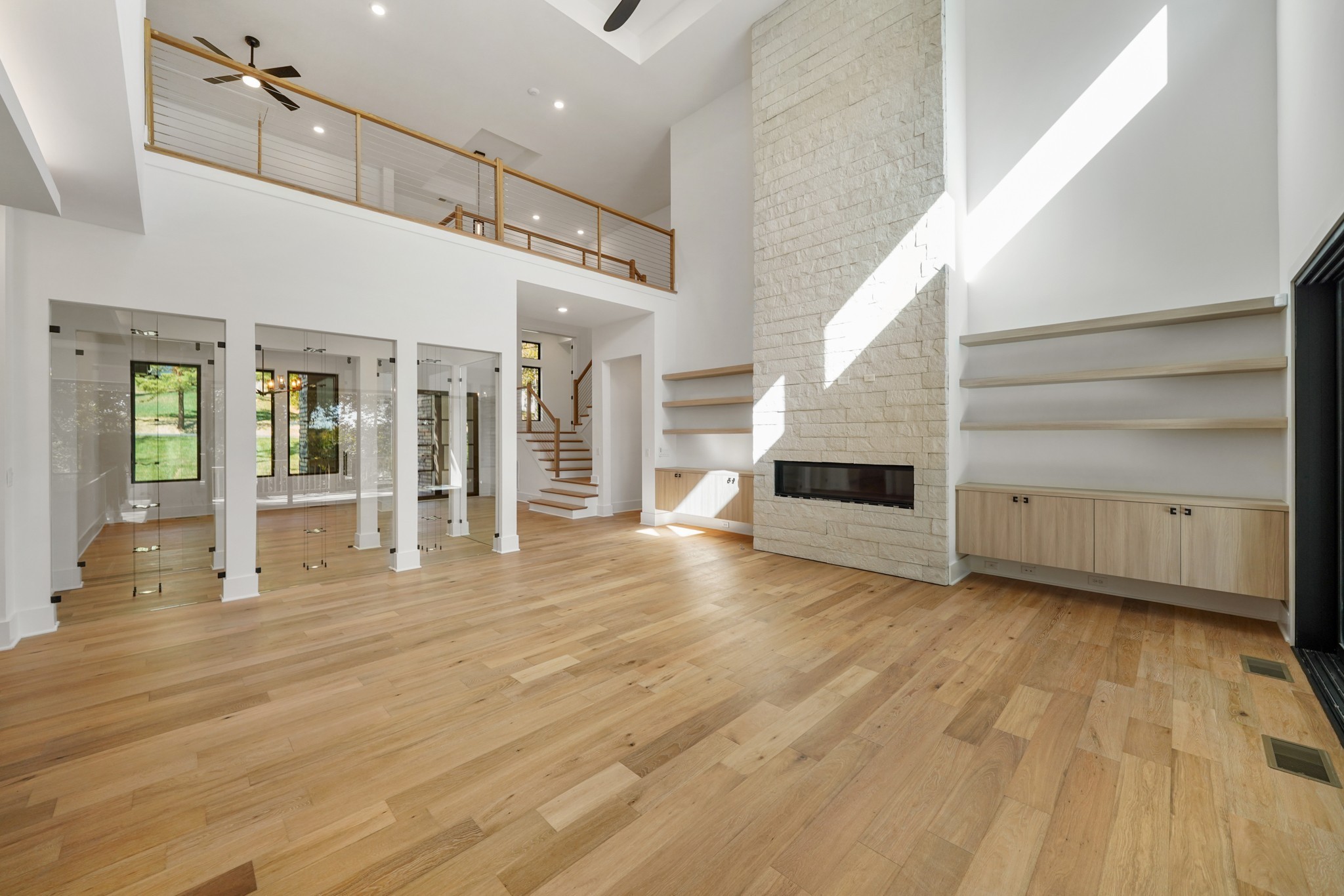 4618 Belmont Park Ter