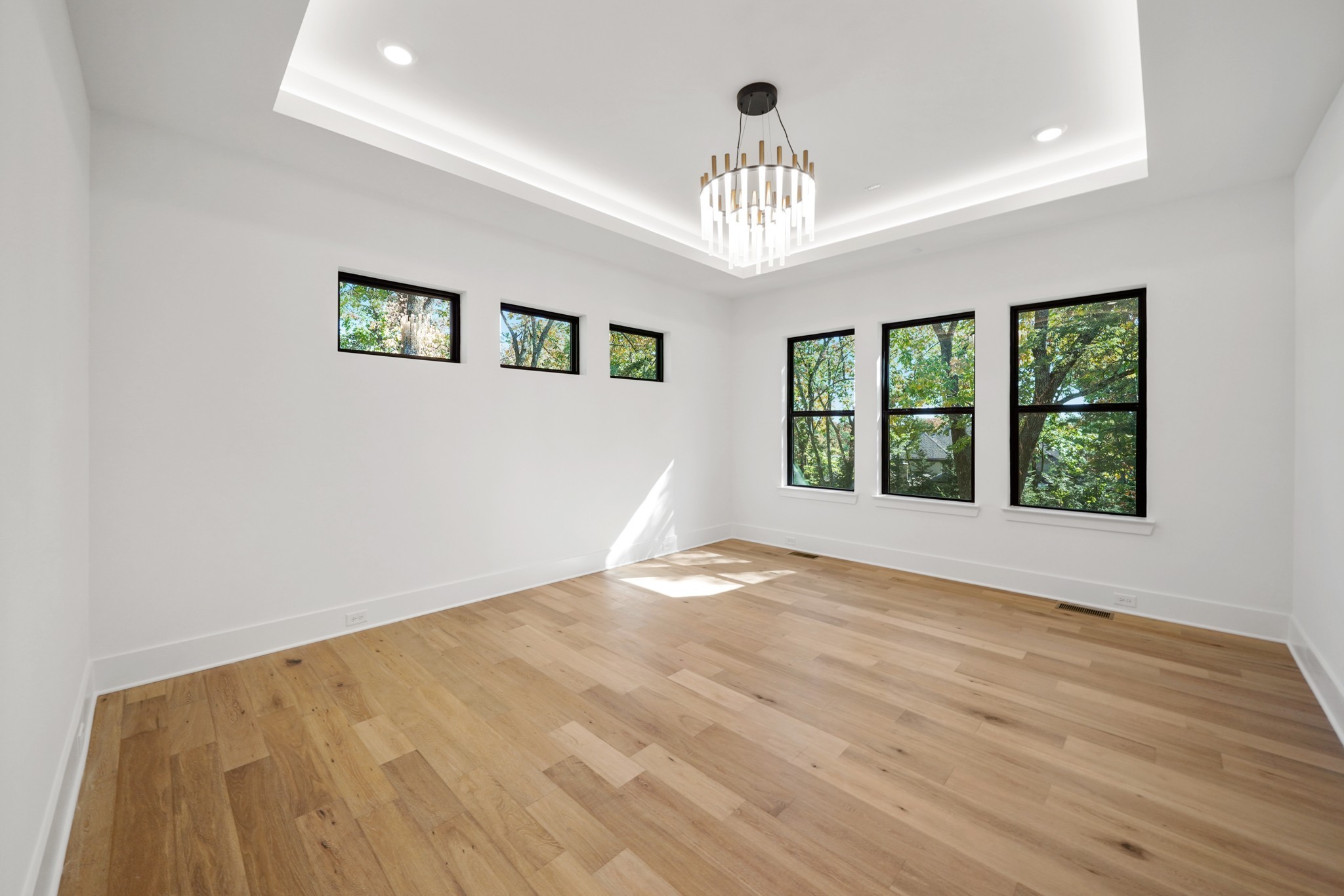 4618 Belmont Park Ter