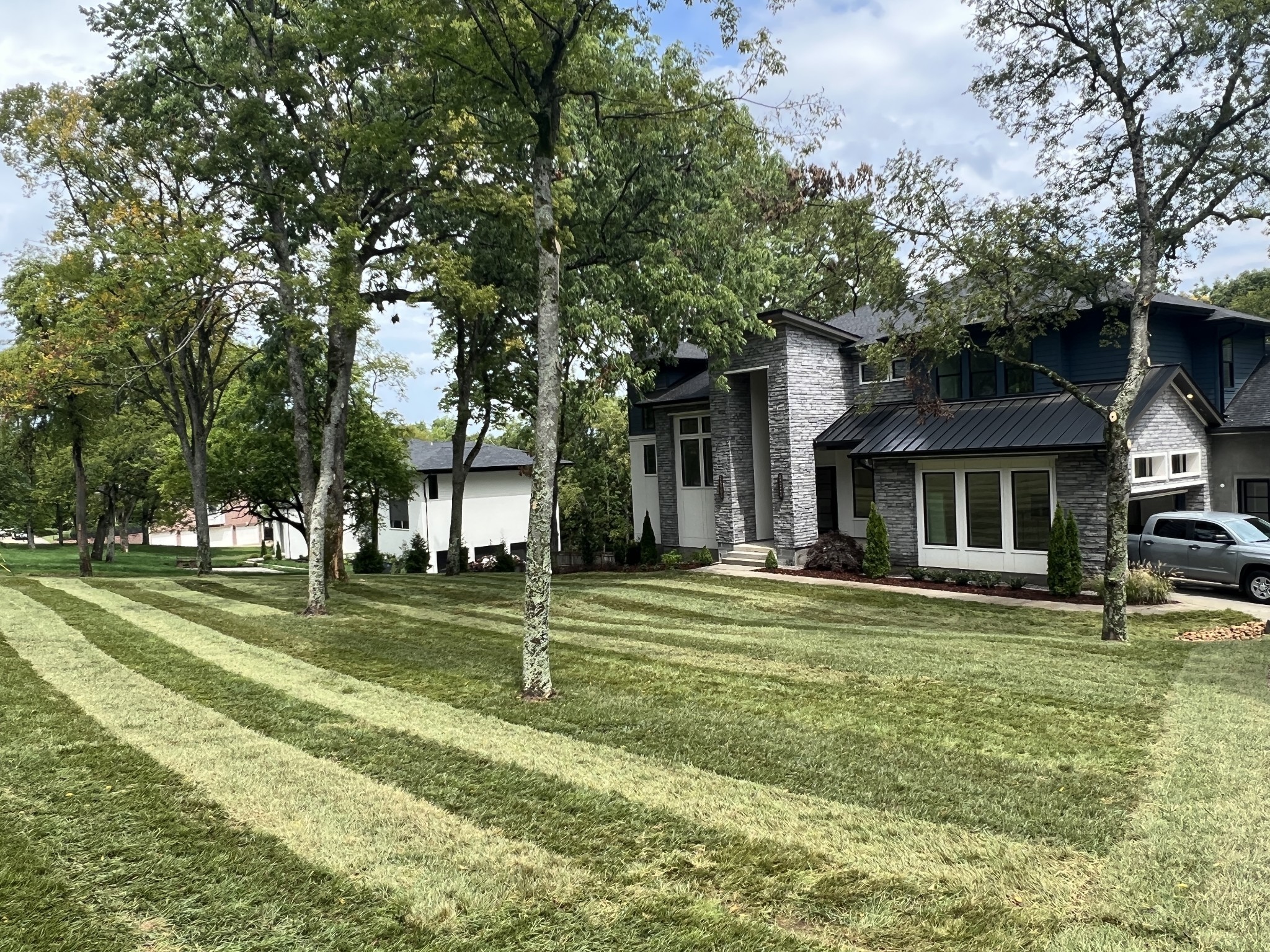 4618 Belmont Park Ter