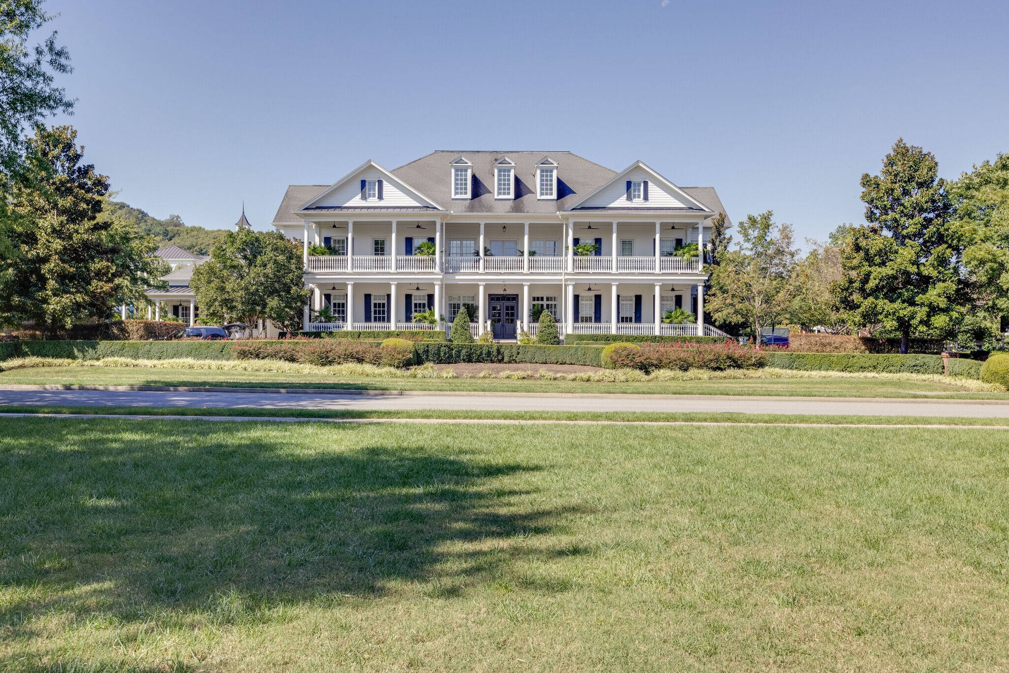 345 Byron Way