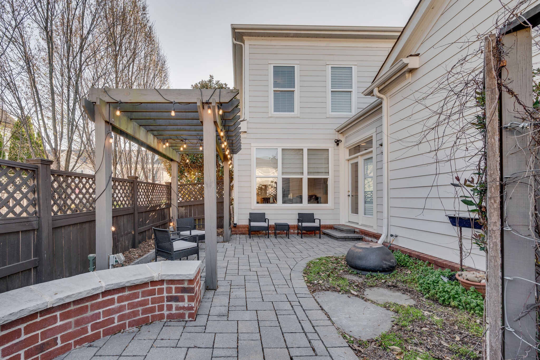 345 Byron Way