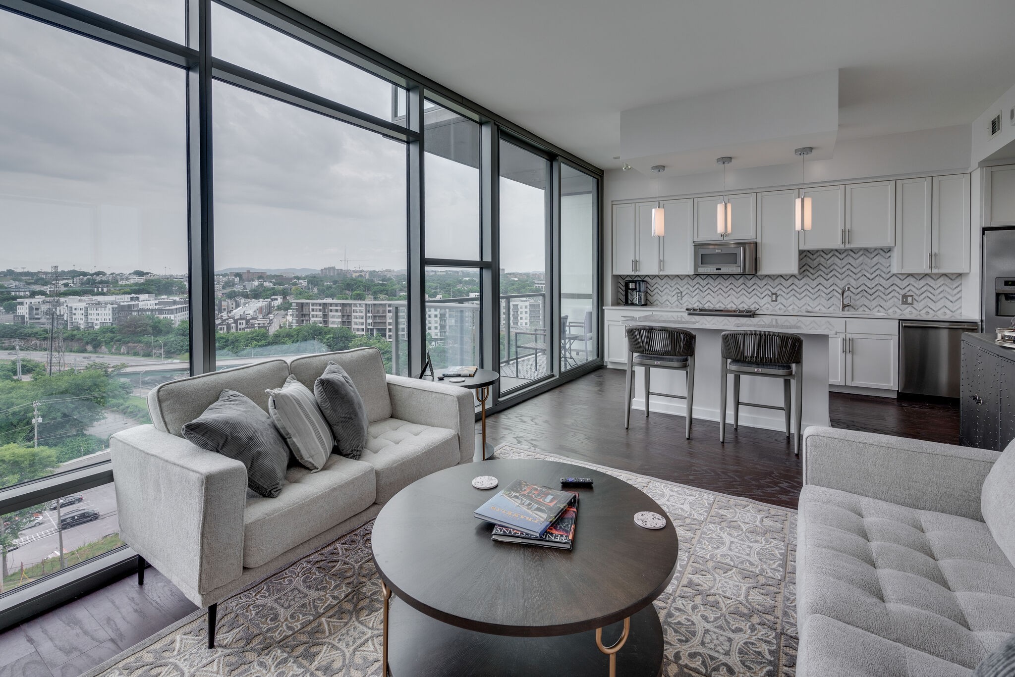 1212 Laurel St Unit: 1211