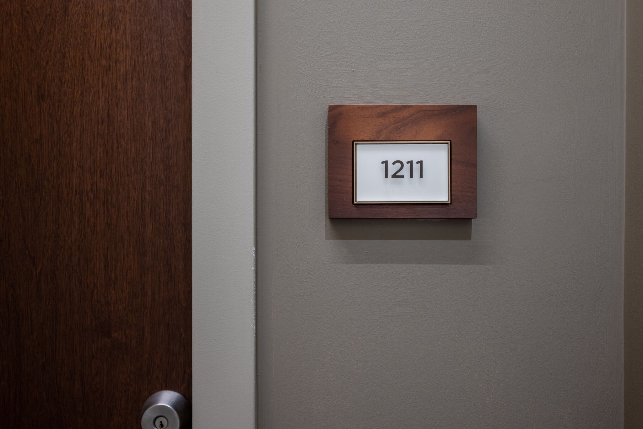 1212 Laurel St Unit: 1211