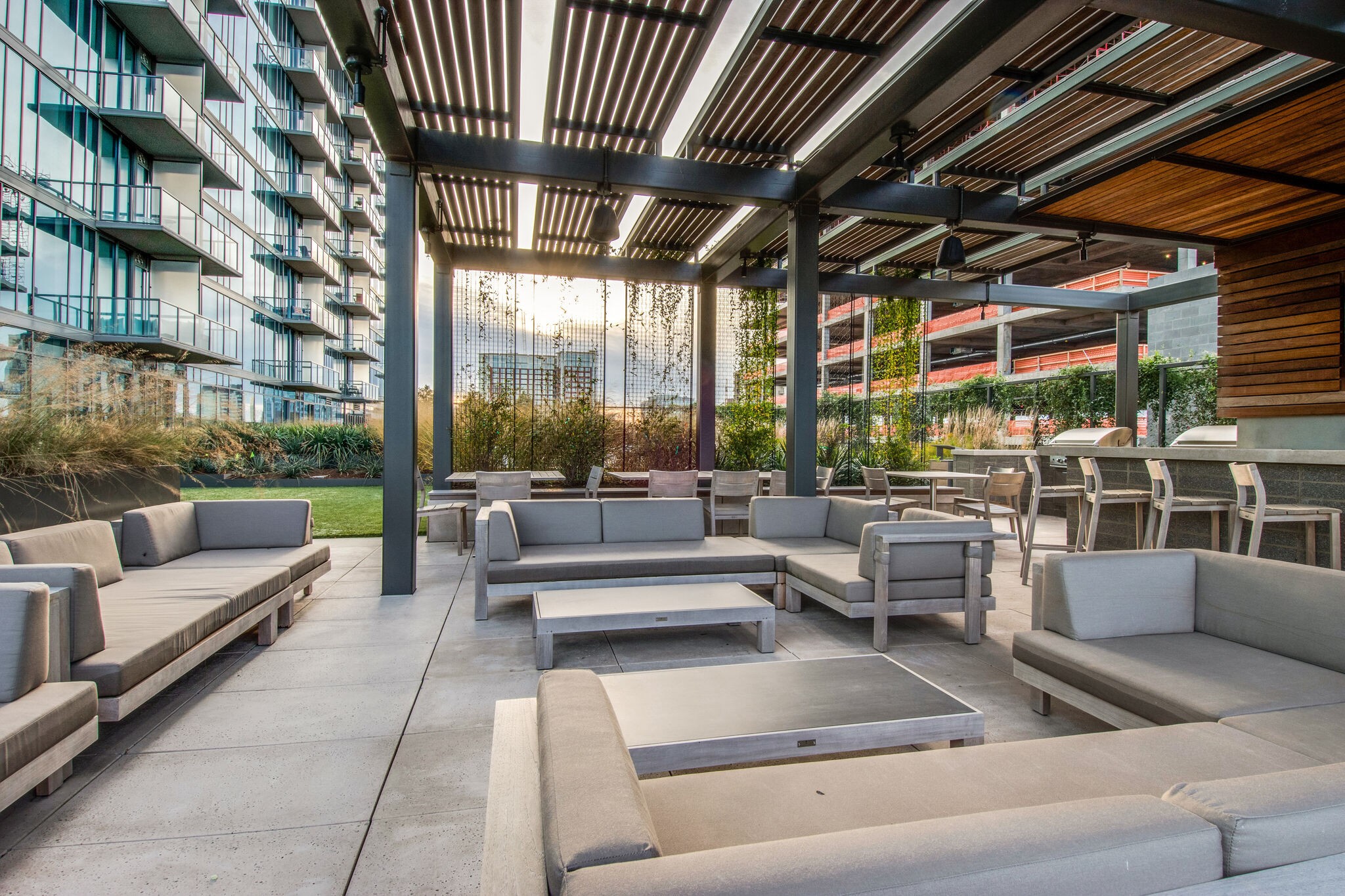 1212 Laurel St Unit: 1211