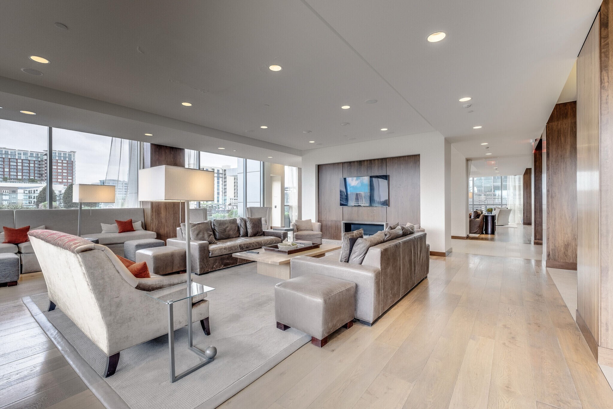 1212 Laurel St Unit: 1211