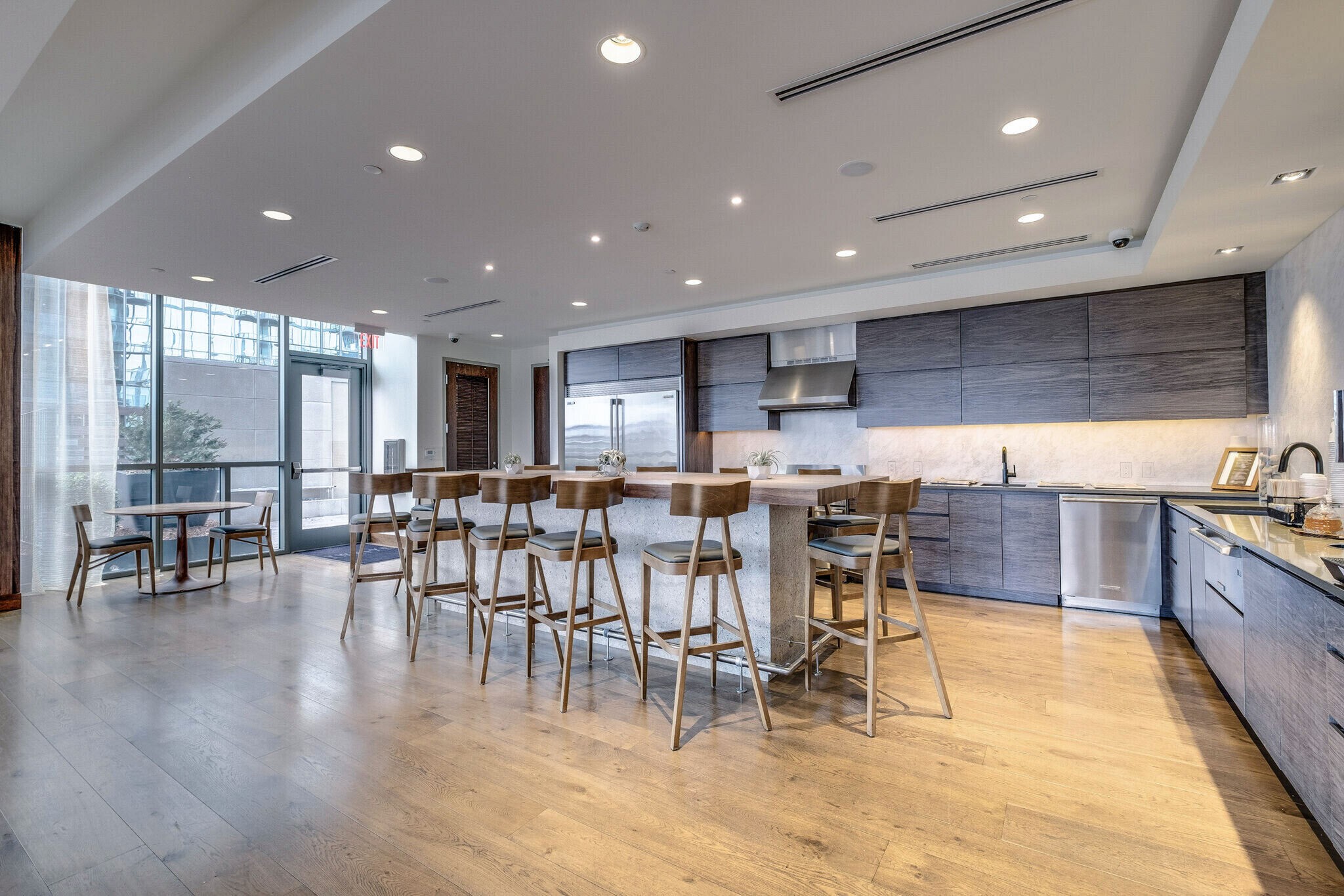 1212 Laurel St Unit: 1211