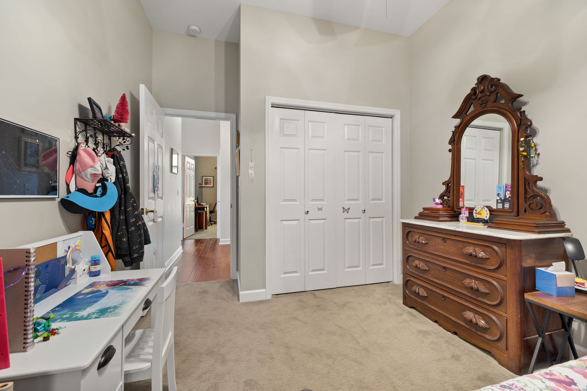 404 Rivercrest Ct