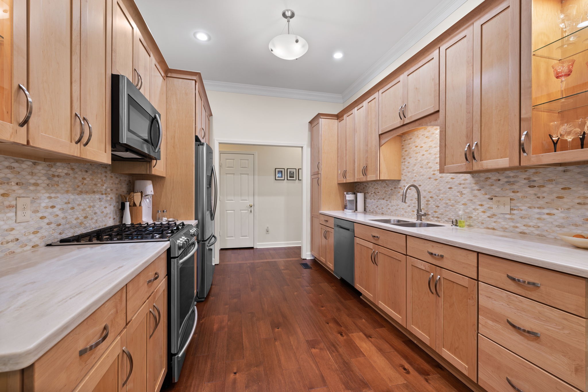 404 Rivercrest Ct