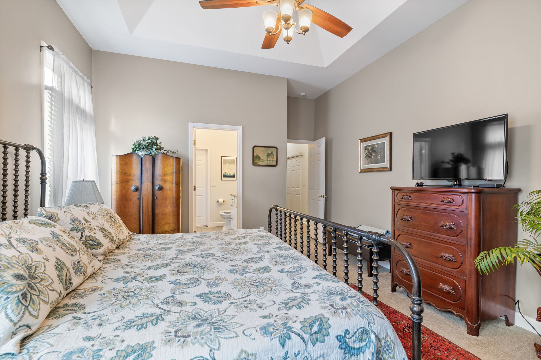 404 Rivercrest Ct