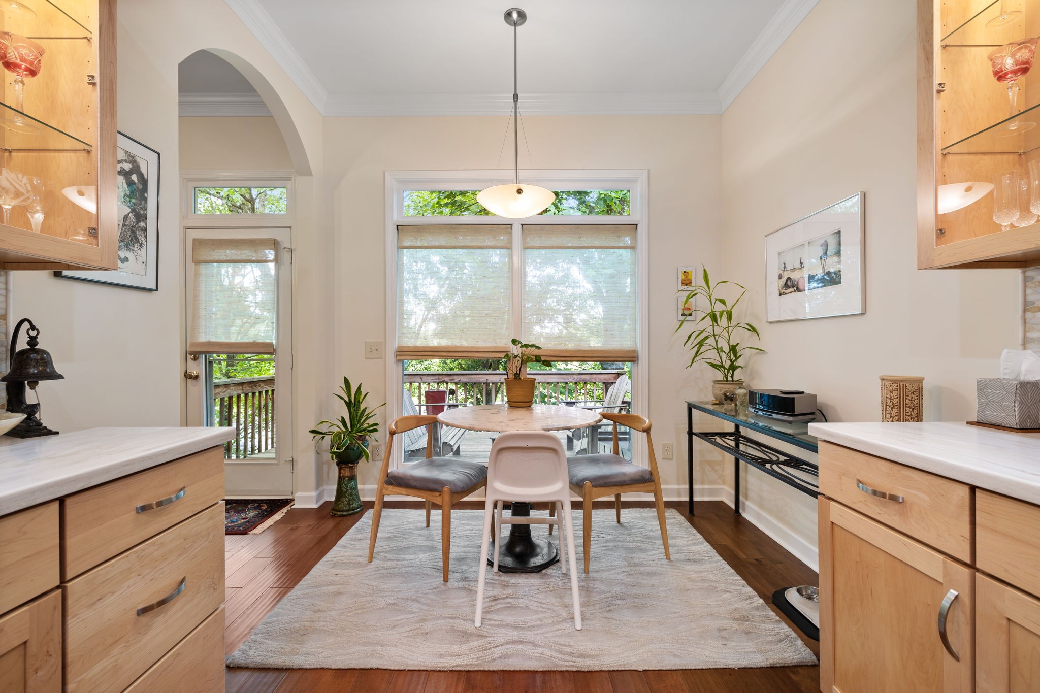 404 Rivercrest Ct