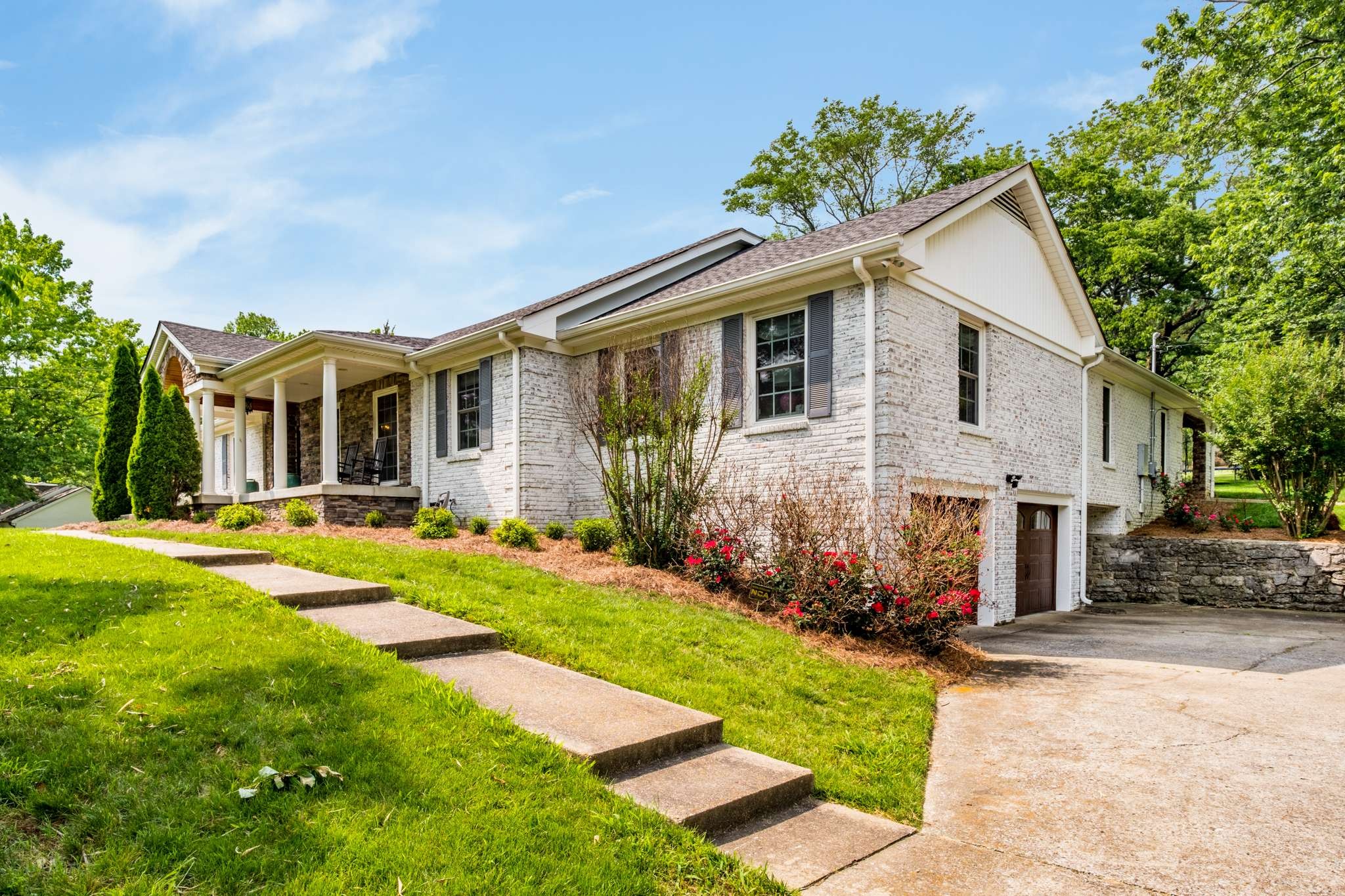 5924 Robert E Lee Dr