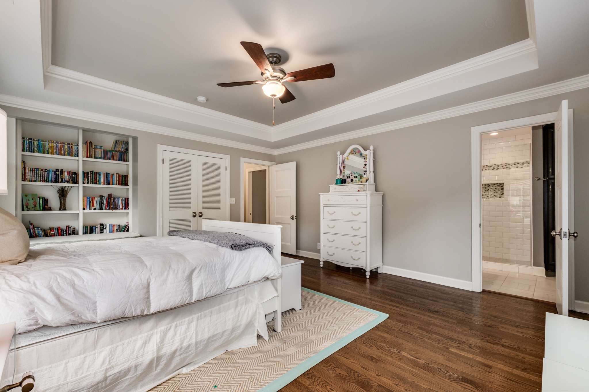 5924 Robert E Lee Dr