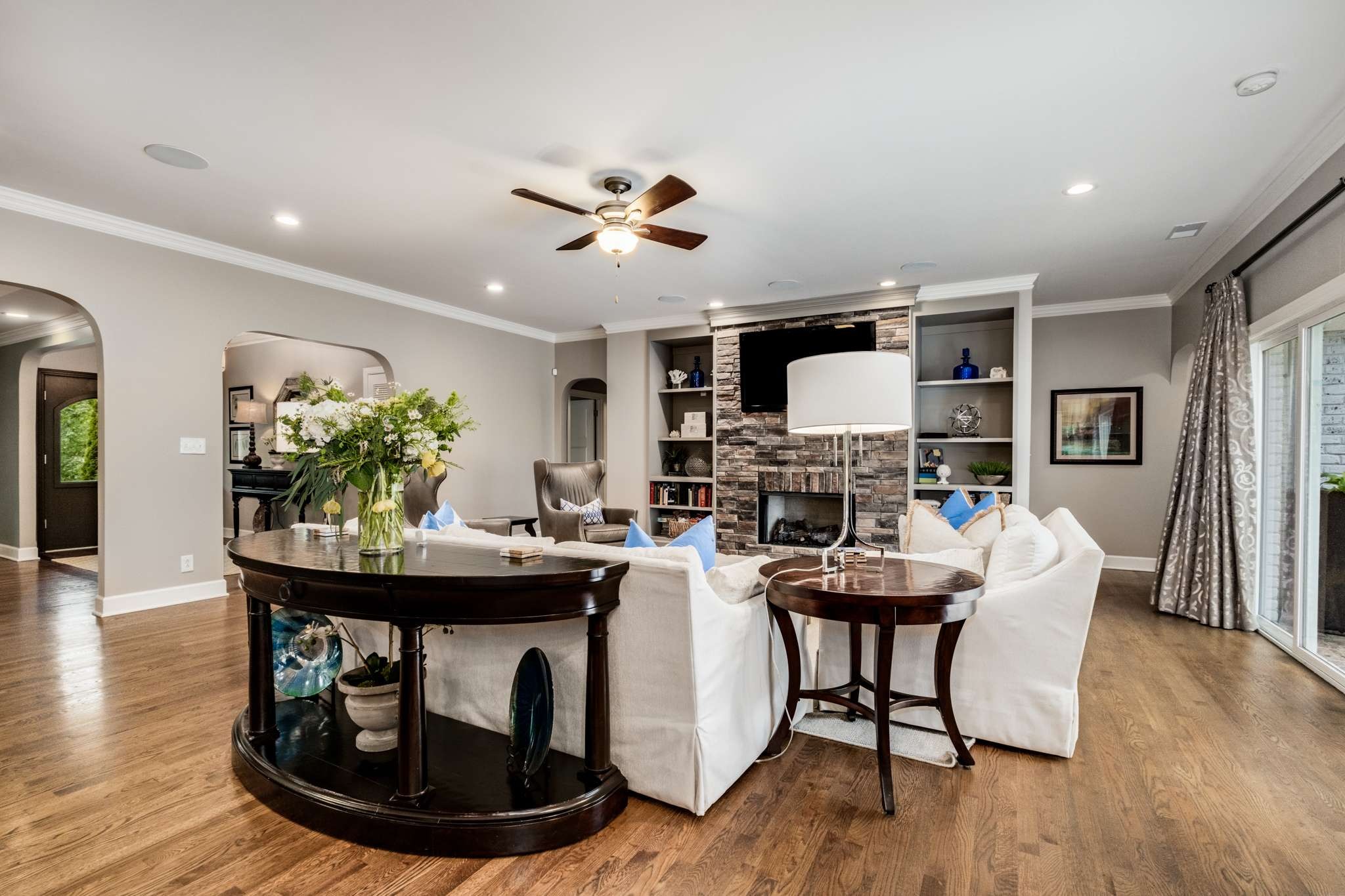 5924 Robert E Lee Dr