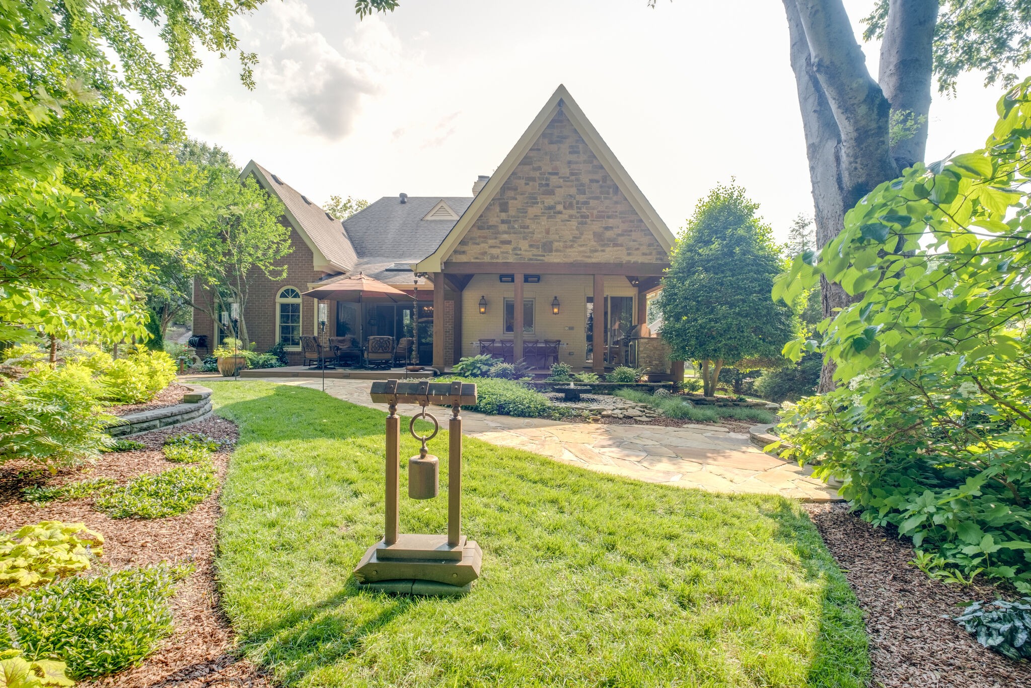 5509 Hearthstone Ln