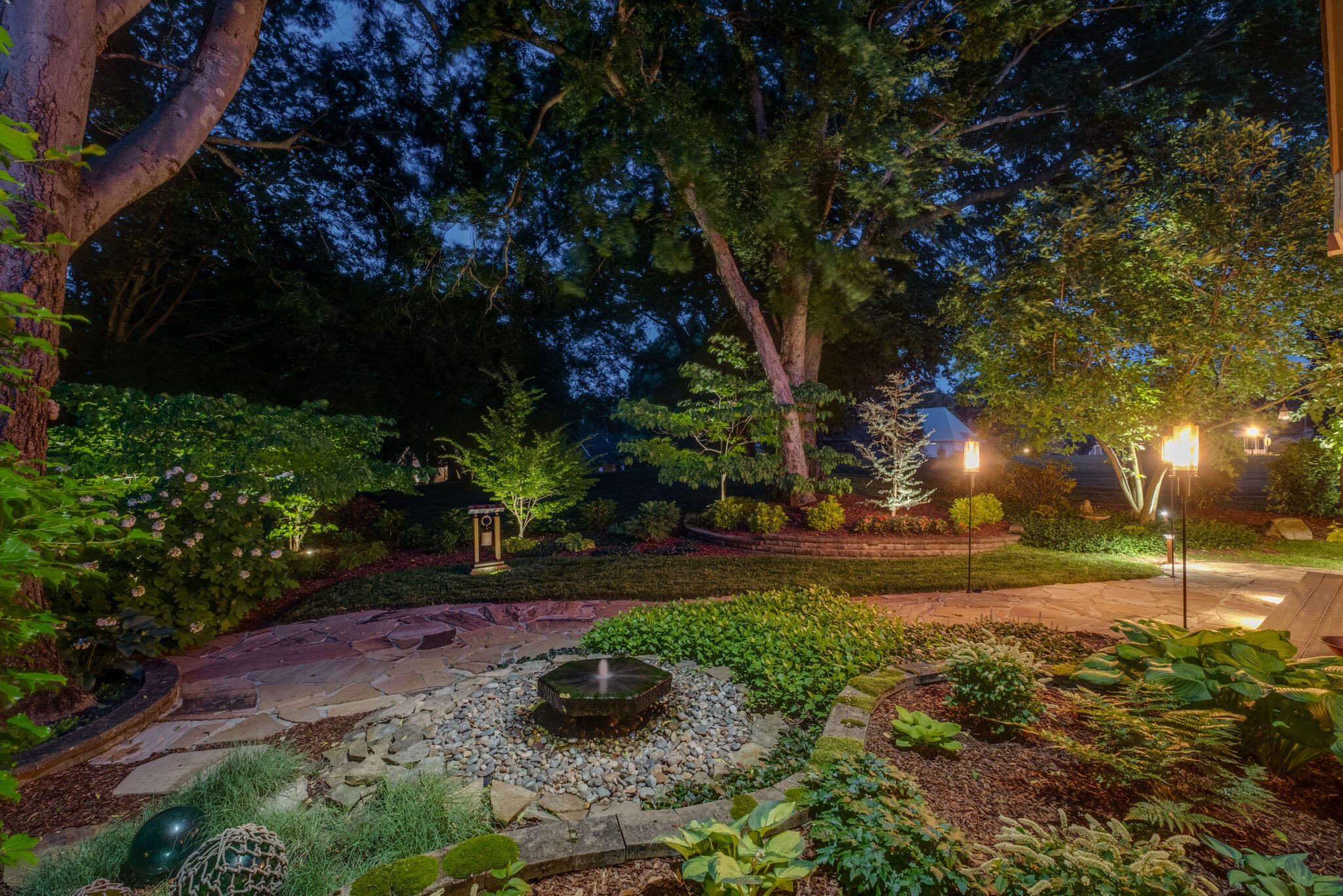 5509 Hearthstone Ln